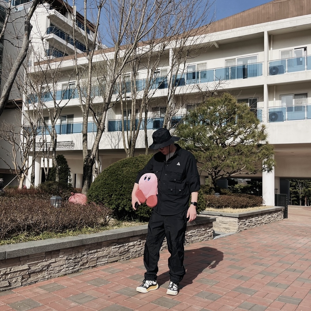 Nike NRG ACG Bucket Black, Nike ACG Dri-Fit UV Devastation Trail Shirt Black Summit White - Asia 착용 스타일