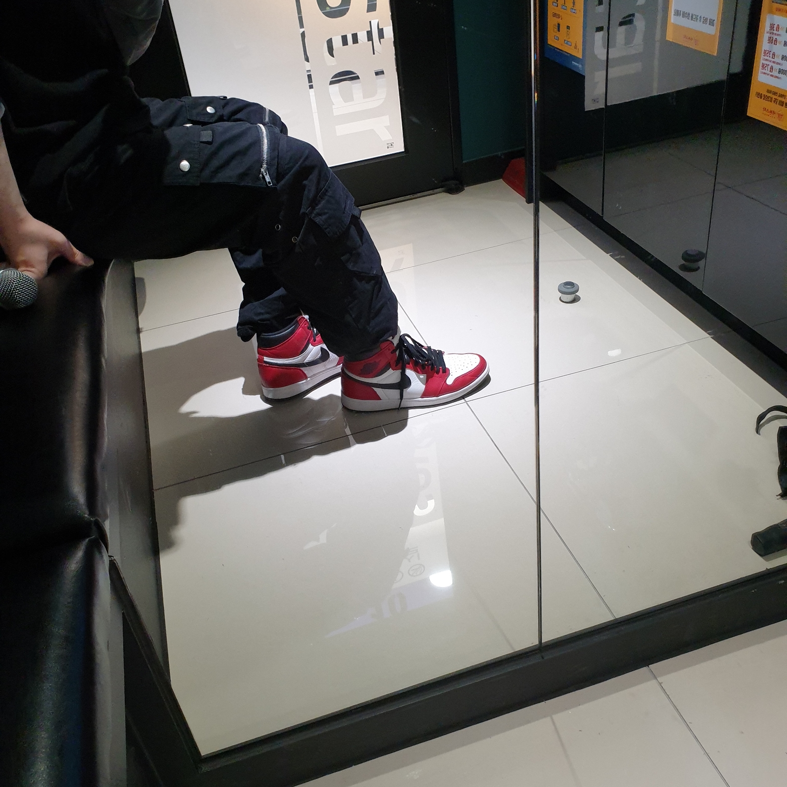 Jordan 1 Retro High OG Light Fusion Red, Jordan 1 Retro High OG Chicago 2022 착용 스타일 - 2