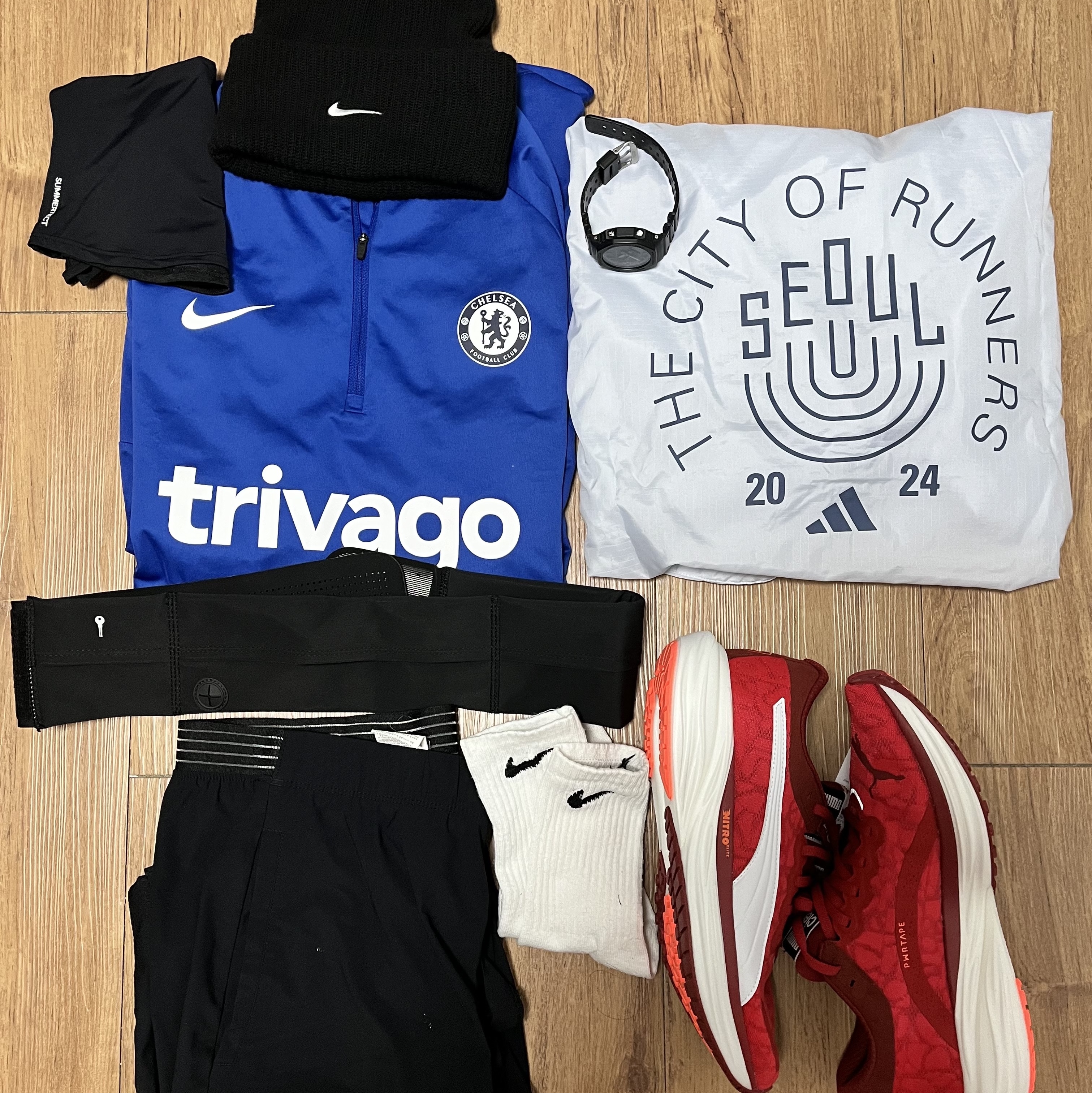 Nike NSW Beanie Utility Swoosh Black, Puma x Ciele Deviate Nitro 2 Vibrant Red 착용 스타일