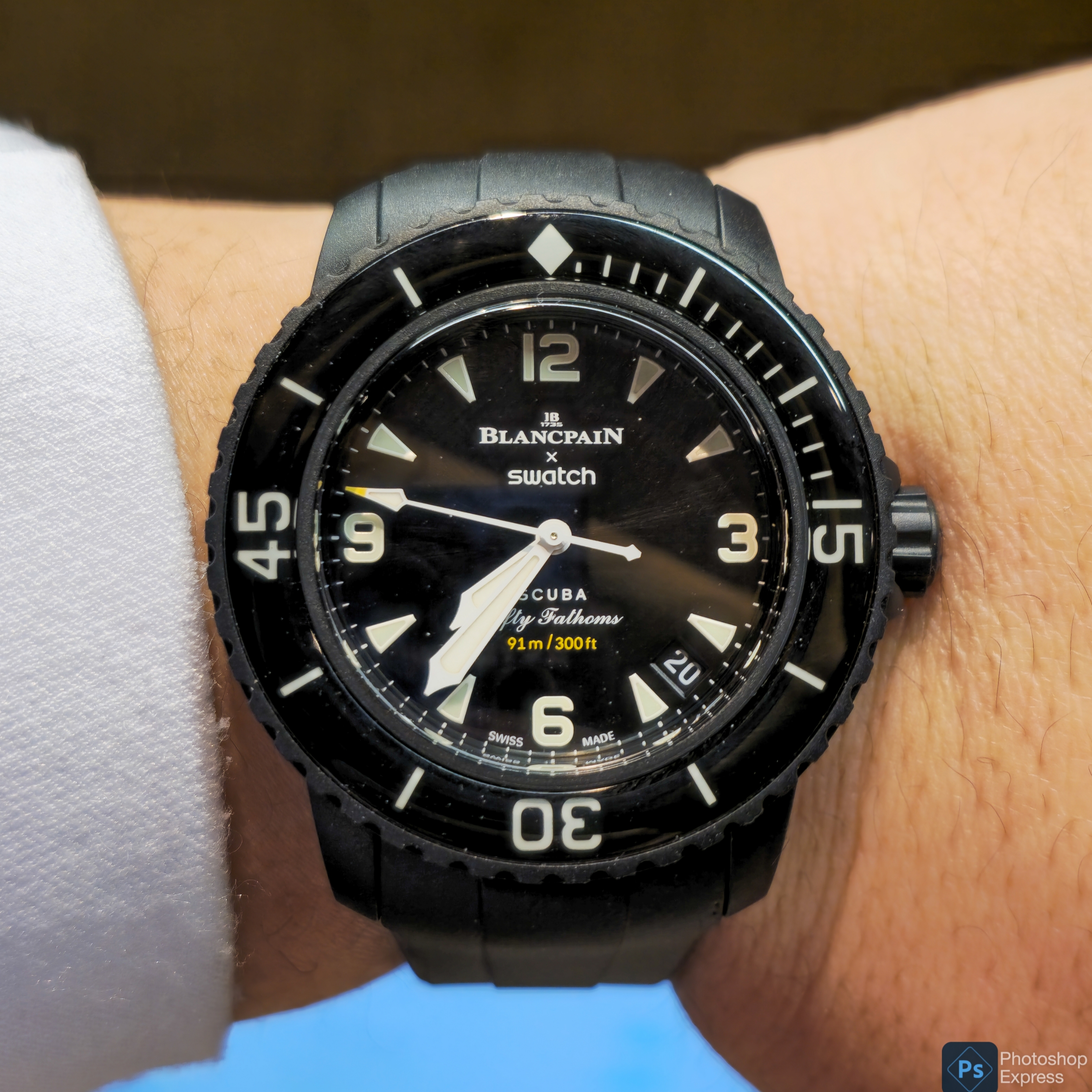 Swatch x Blancpain Bioceramic Ocean of Storms 착용 스타일 - 1