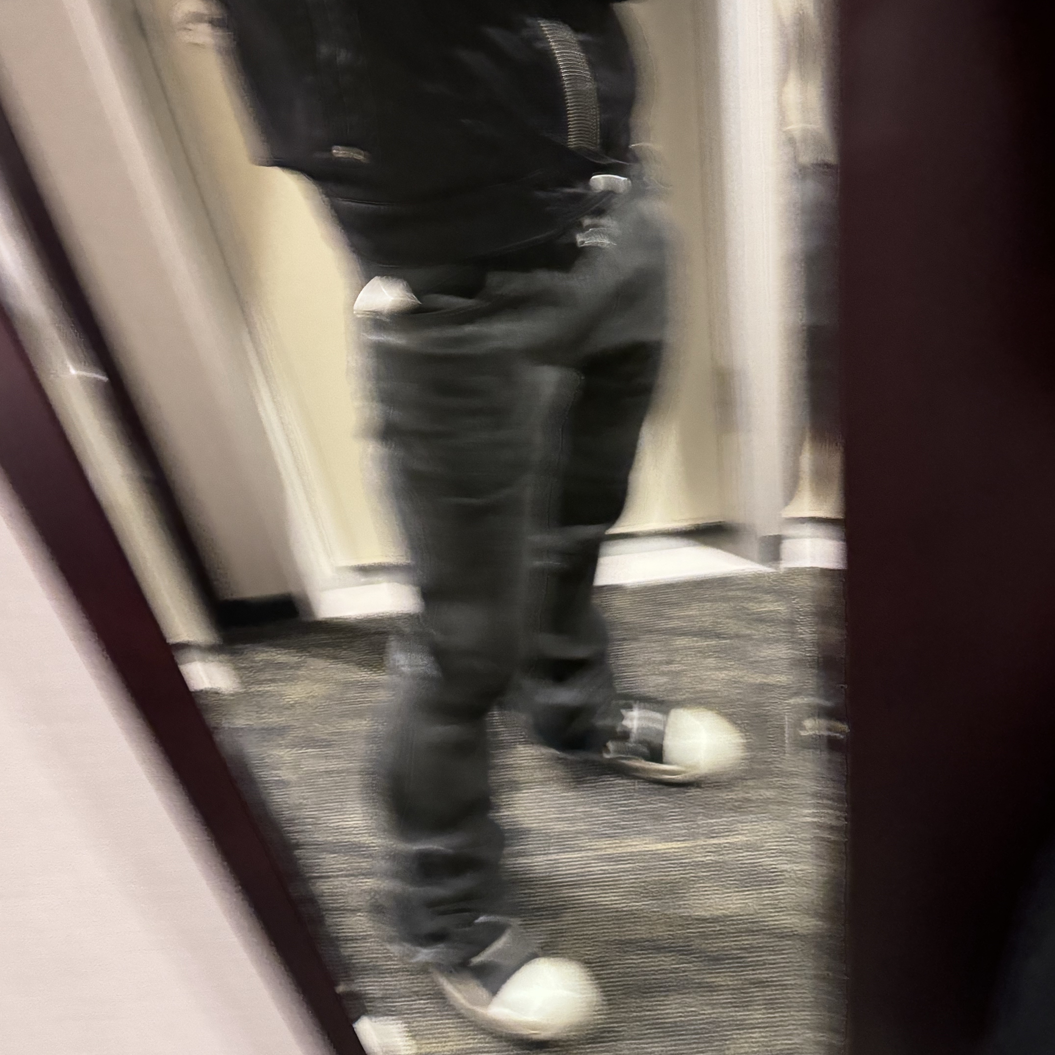 Rick Owens Luxor Sneakers Black Milk 착용 스타일 - 2