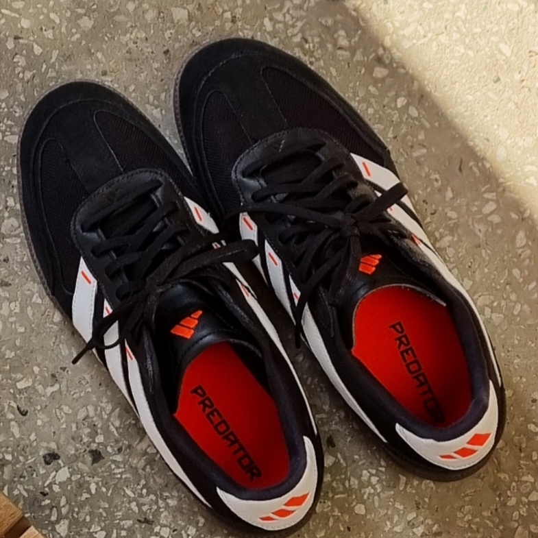 Adidas Predator 24 League Low Freestyle Core Black 착용 스타일