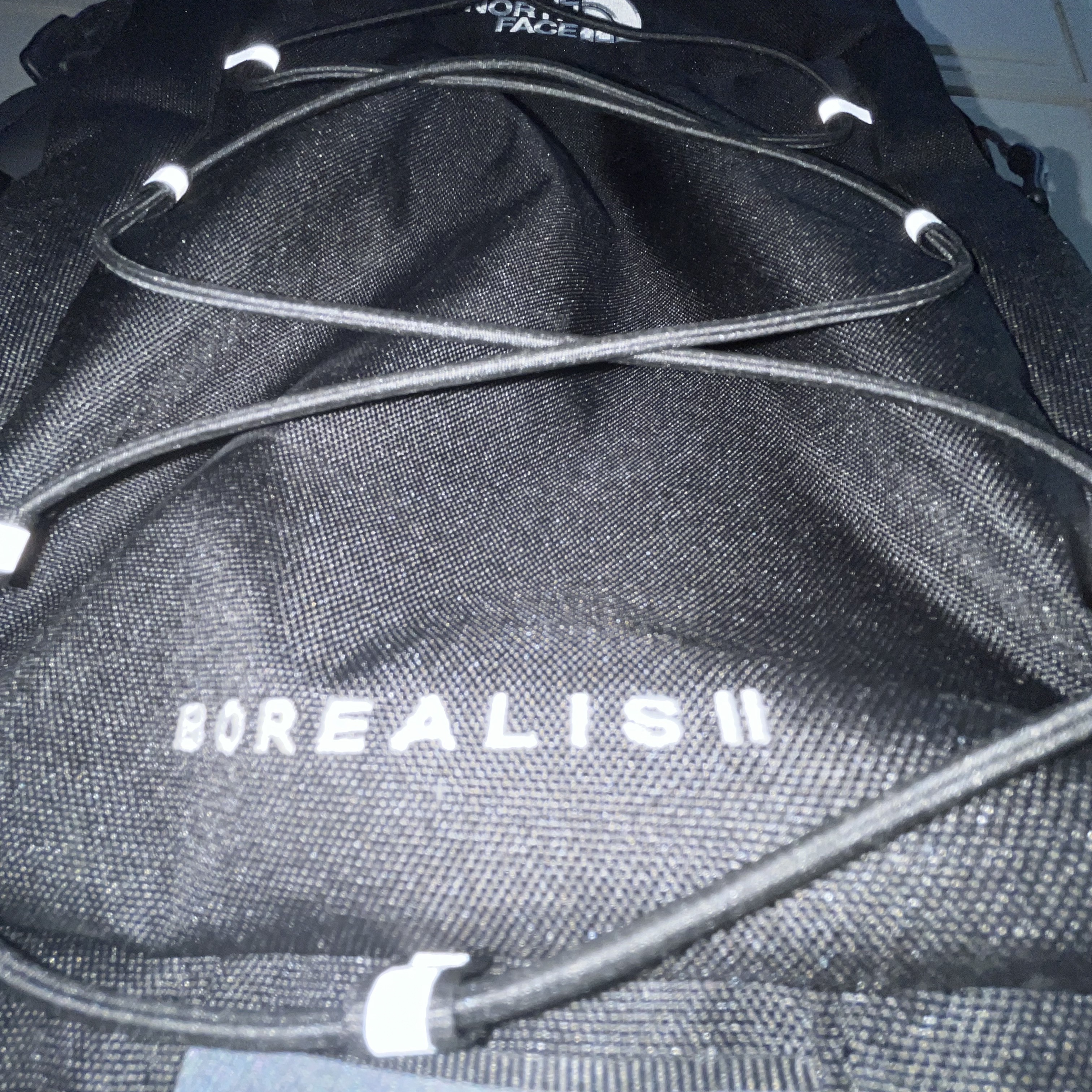The North Face Borealis II Black 착용 스타일