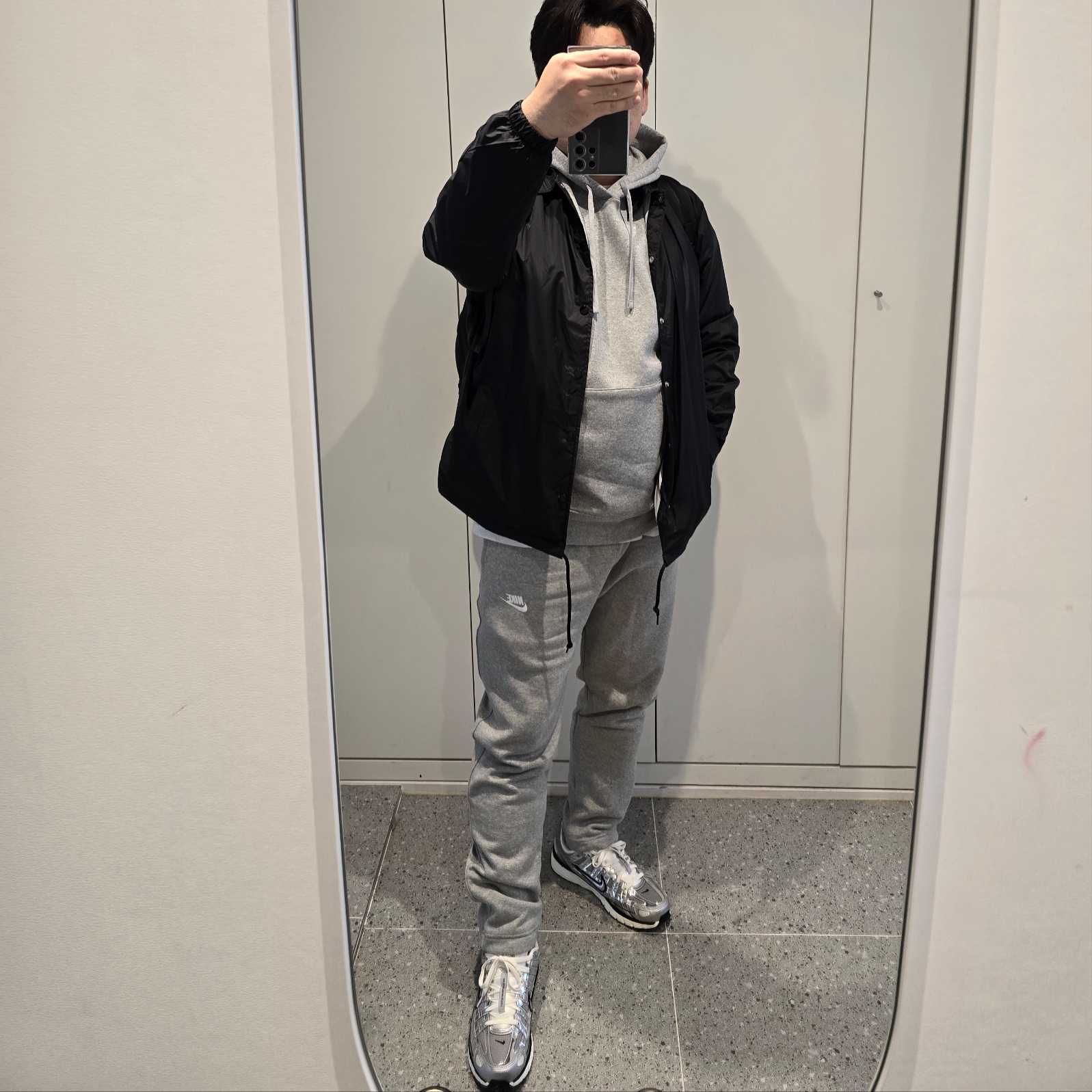 Nike NSW Club Fleece Pullover Hoodie Dark Grey Heather - Asia, Nike NSW Club Fleece Pants Dark Grey Heather - Asia 착용 스타일 - 2