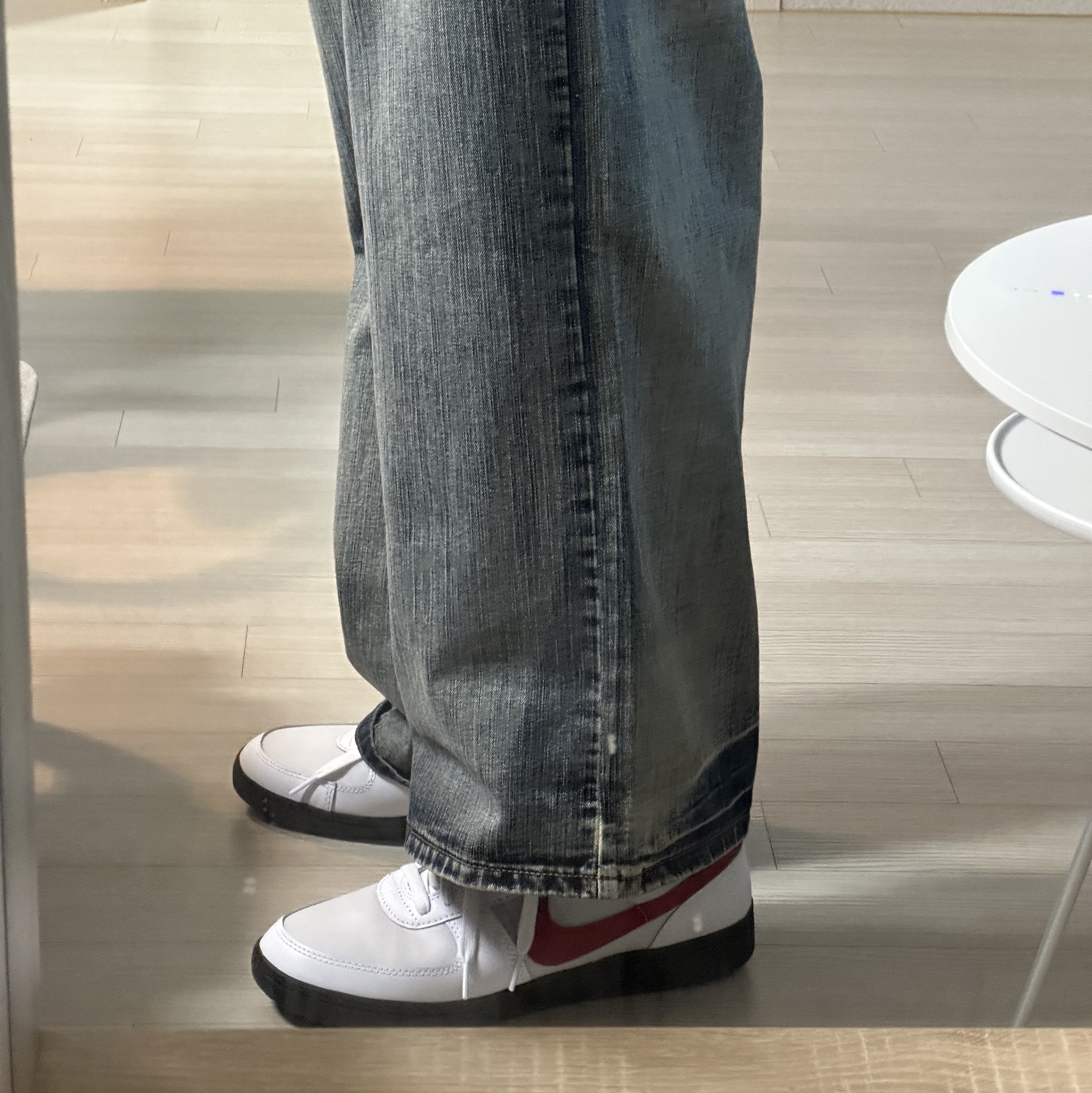 Nike Field General 82 SP White and Varsity Red 착용 스타일 - 2