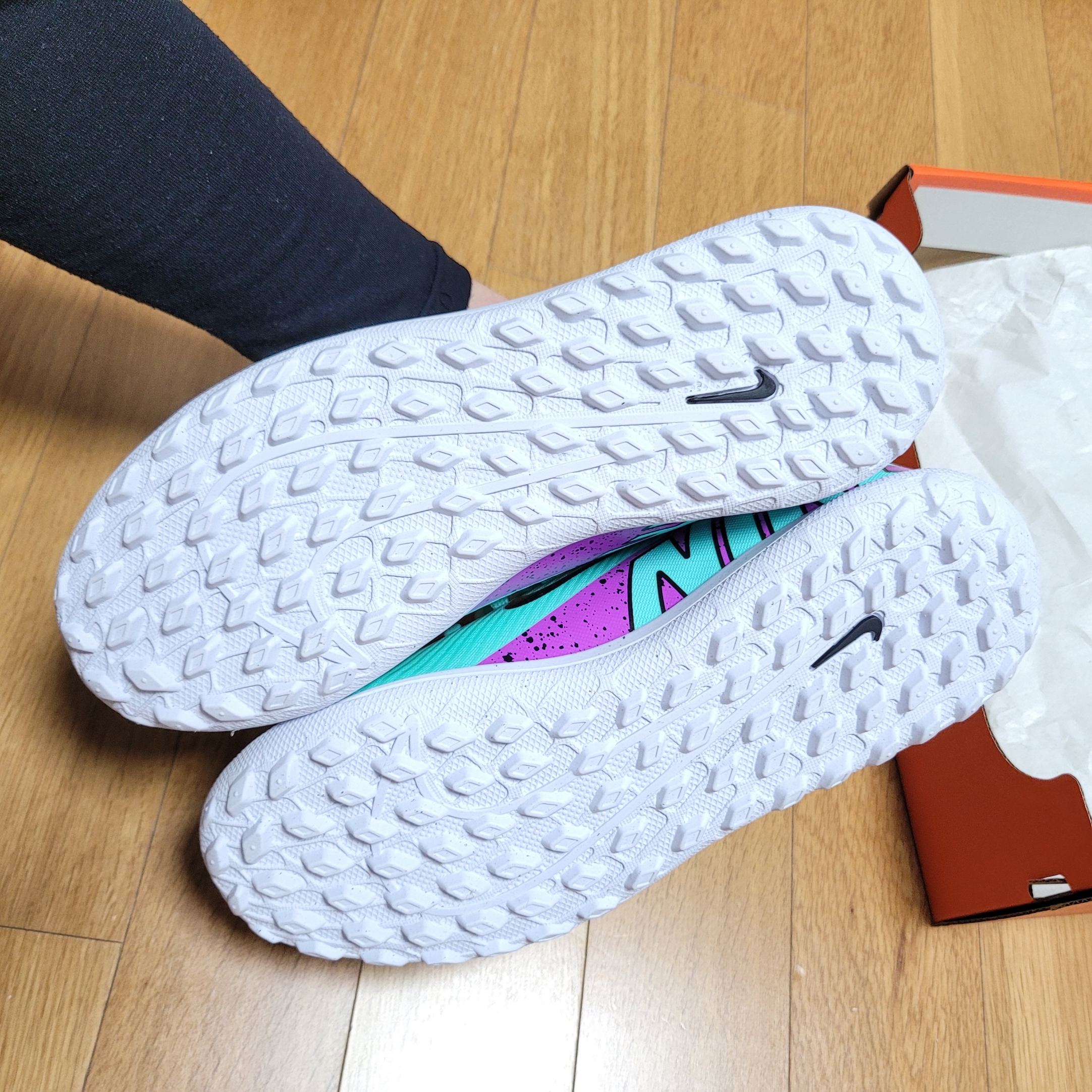 (GS) Nike Mercurial Superfly 9 Club TF Hyper Turquoise 착용 스타일 - 3