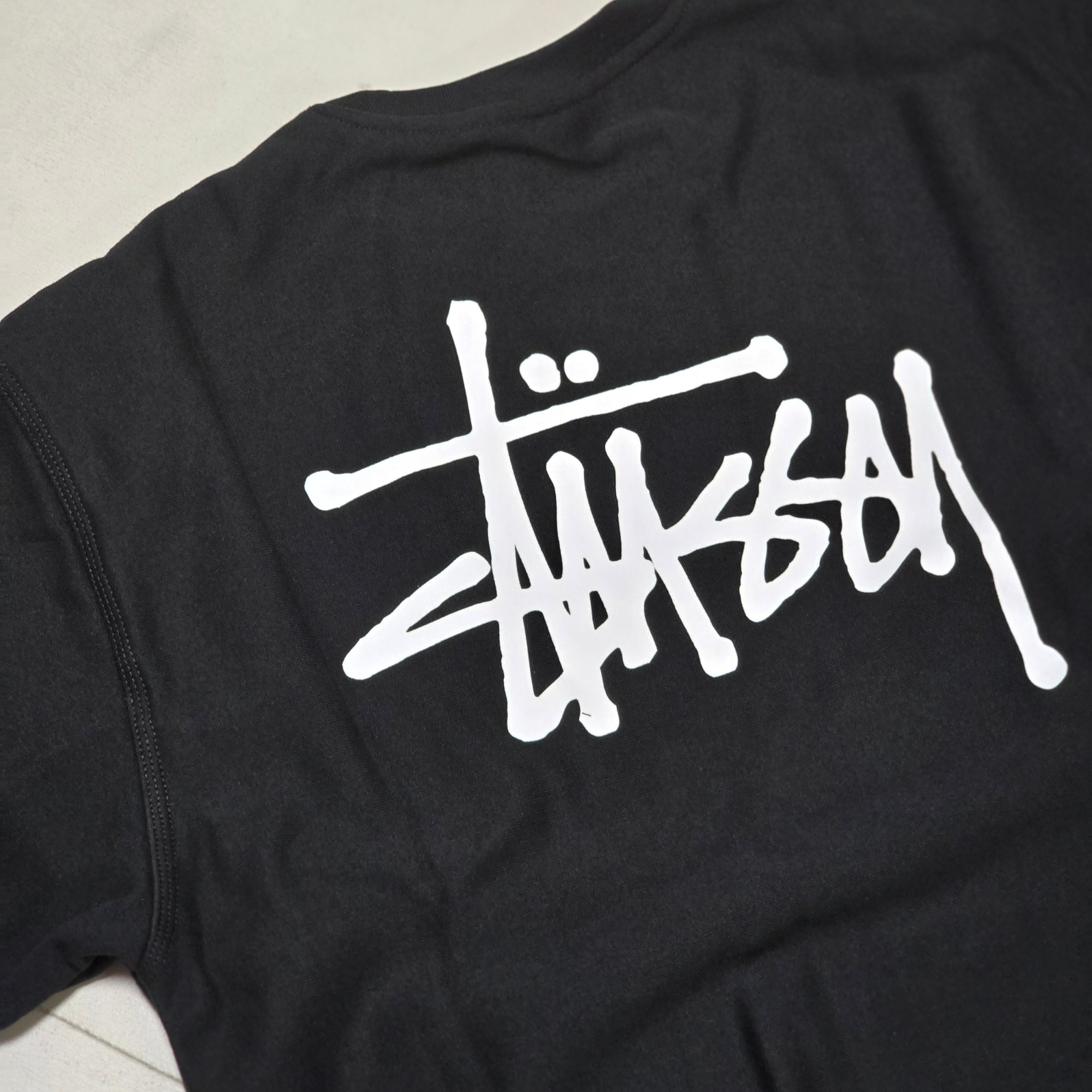 Stussy Basic Stussy Pigment Dyed LS T-Shirt Black 2024 착용 스타일