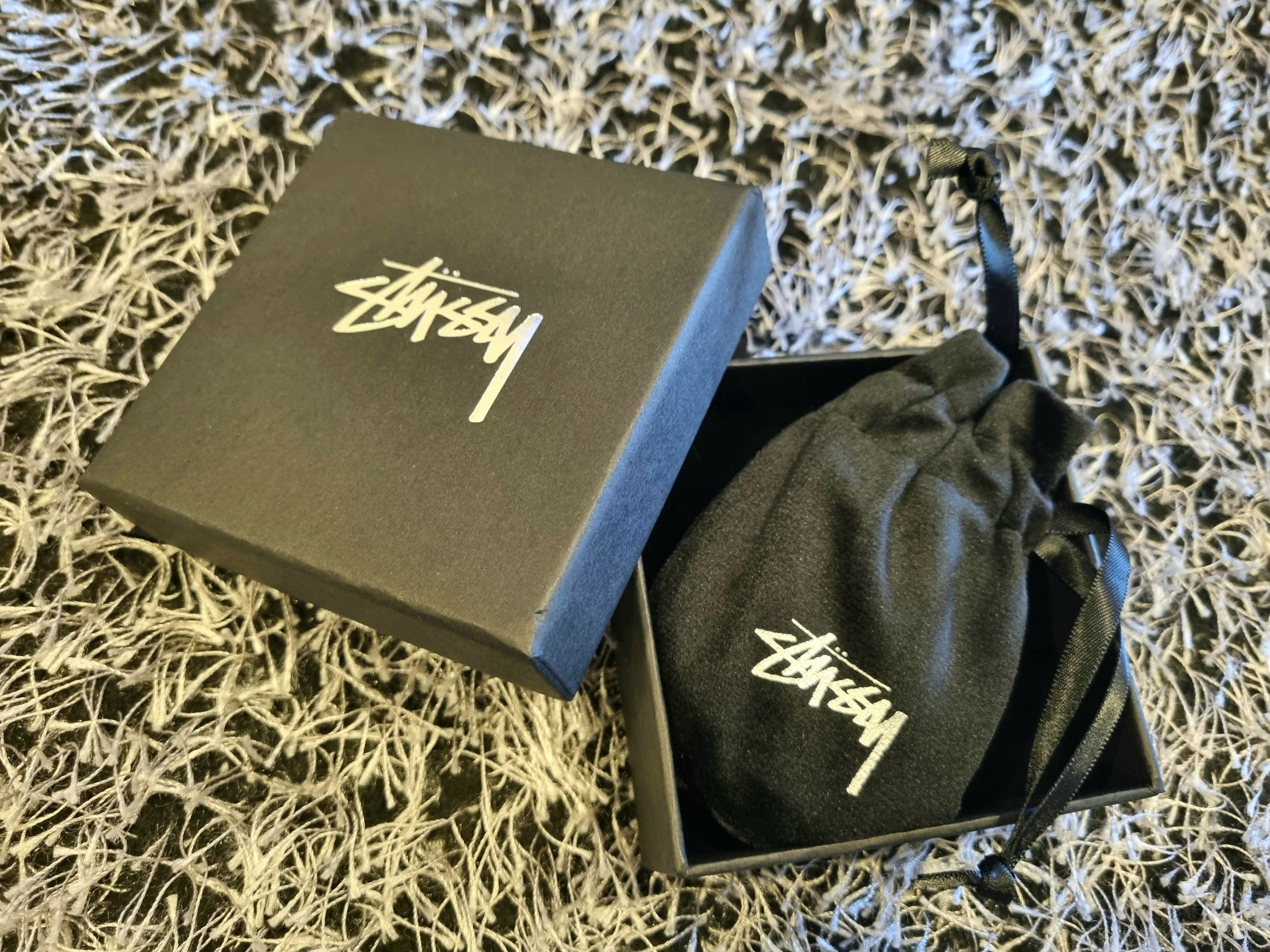 Stussy Swirly S Chain Sterling Silver 착용 스타일 - 2