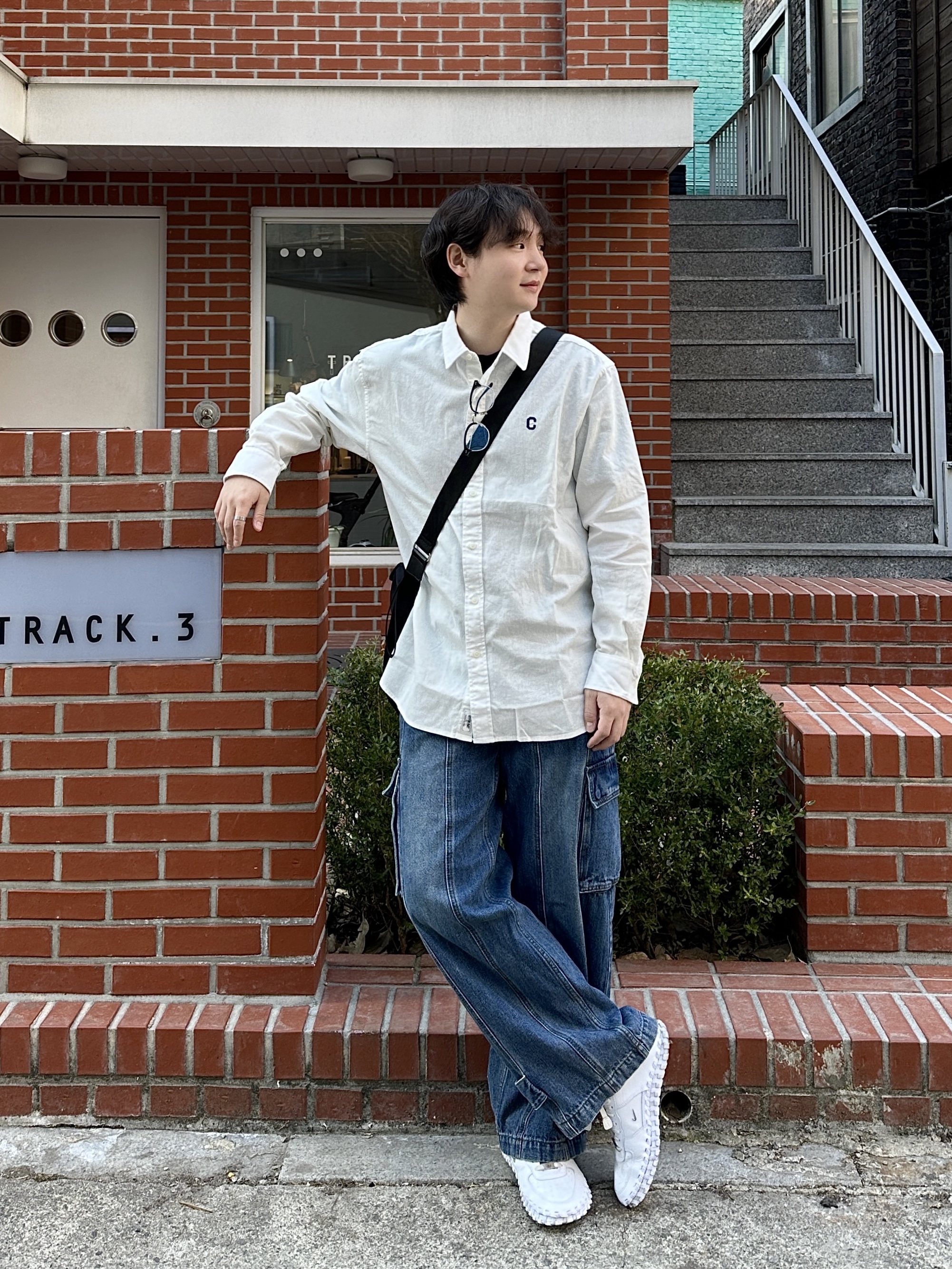 Nike x Jacquemus J Force 1 Low LX SP White, Gentle Monster Alio X 01 Black 착용 스타일