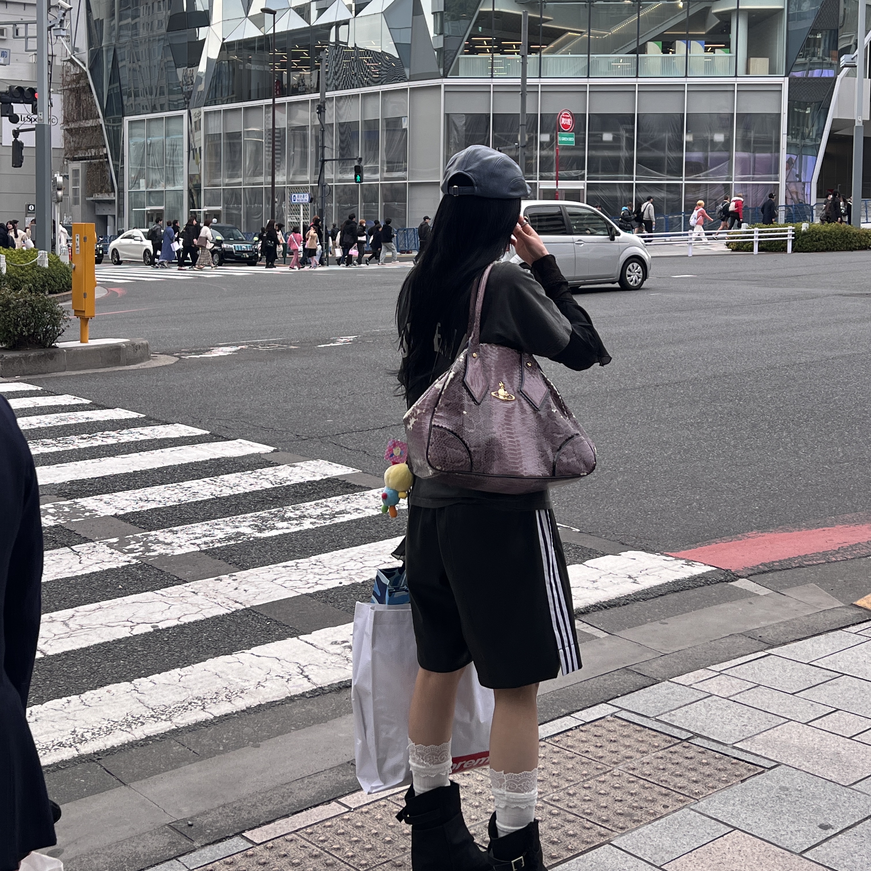 Adidas Originals Faux Leather Adicolor 3S Shorts Black - KR Sizing, Supreme Cracked Arc S/S Top Black - 24SS 착용 스타일 - 3