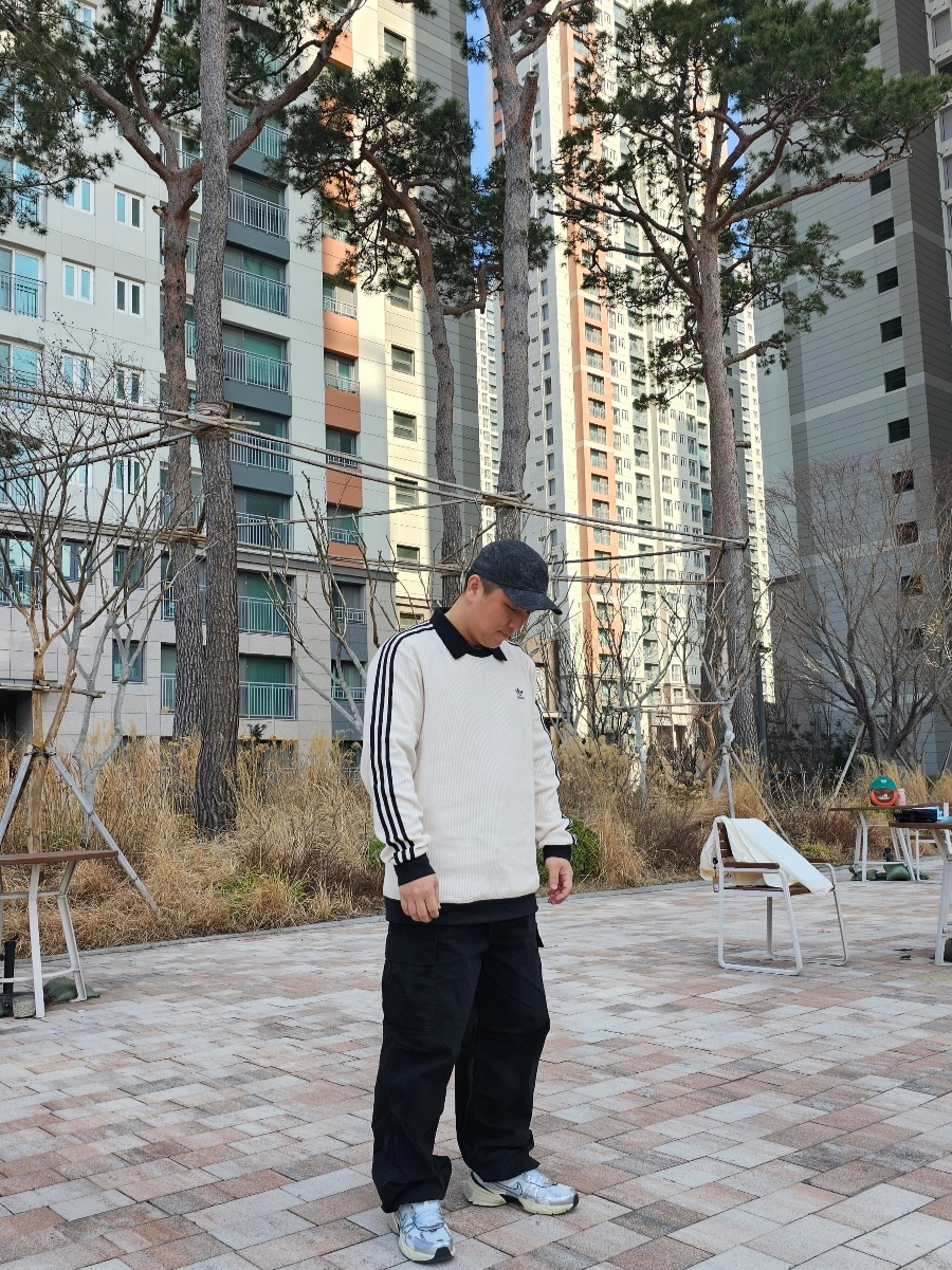 Supreme x Stone Island Camp Cap Black - 23FW, Stussy Wave Dye Beach Shell Jacket Bone 착용 스타일 - 3