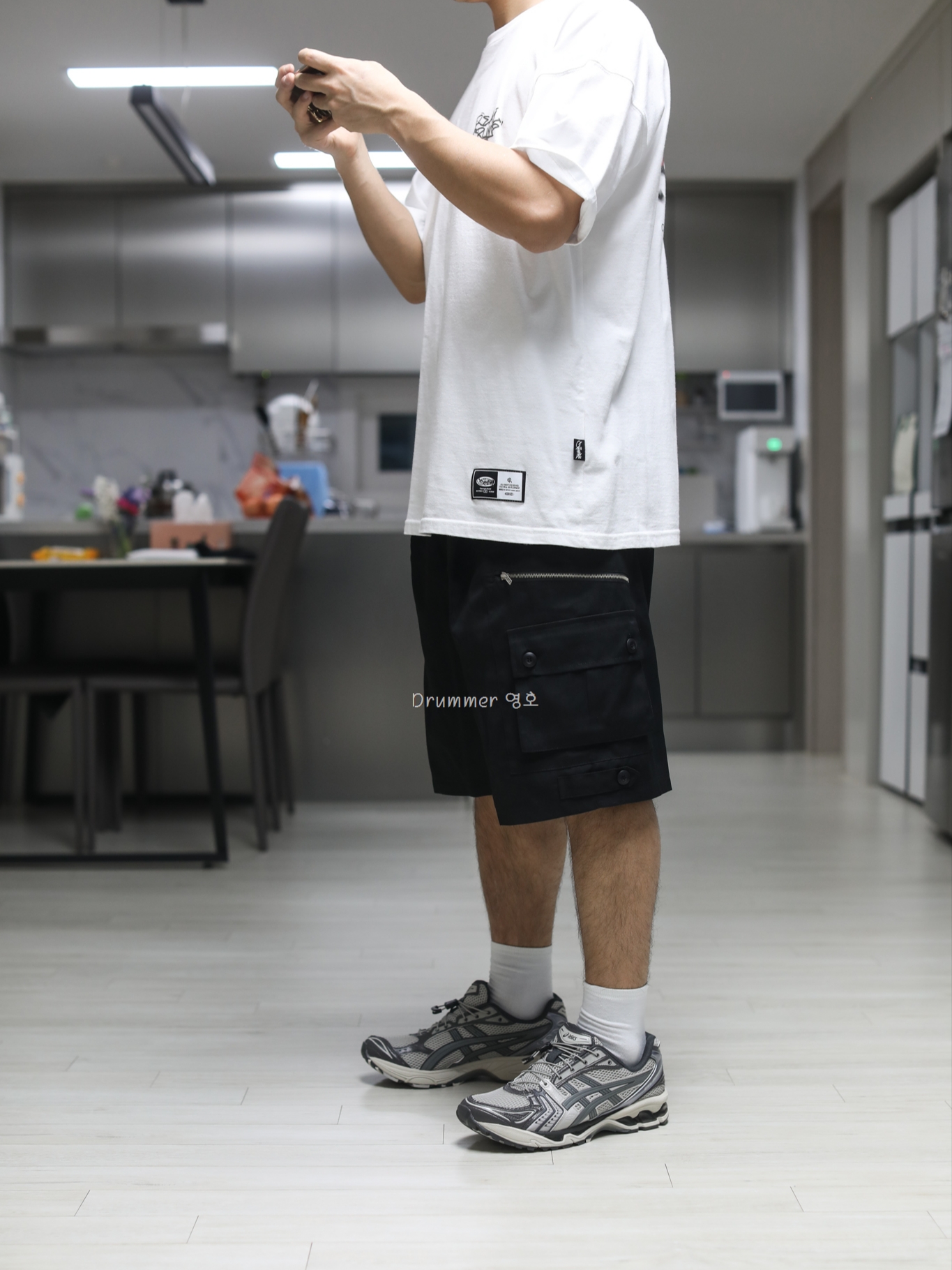 Asics Unlimited Gel-Kayano 14 Oyster Grey Clay Grey 착용 스타일 - 3