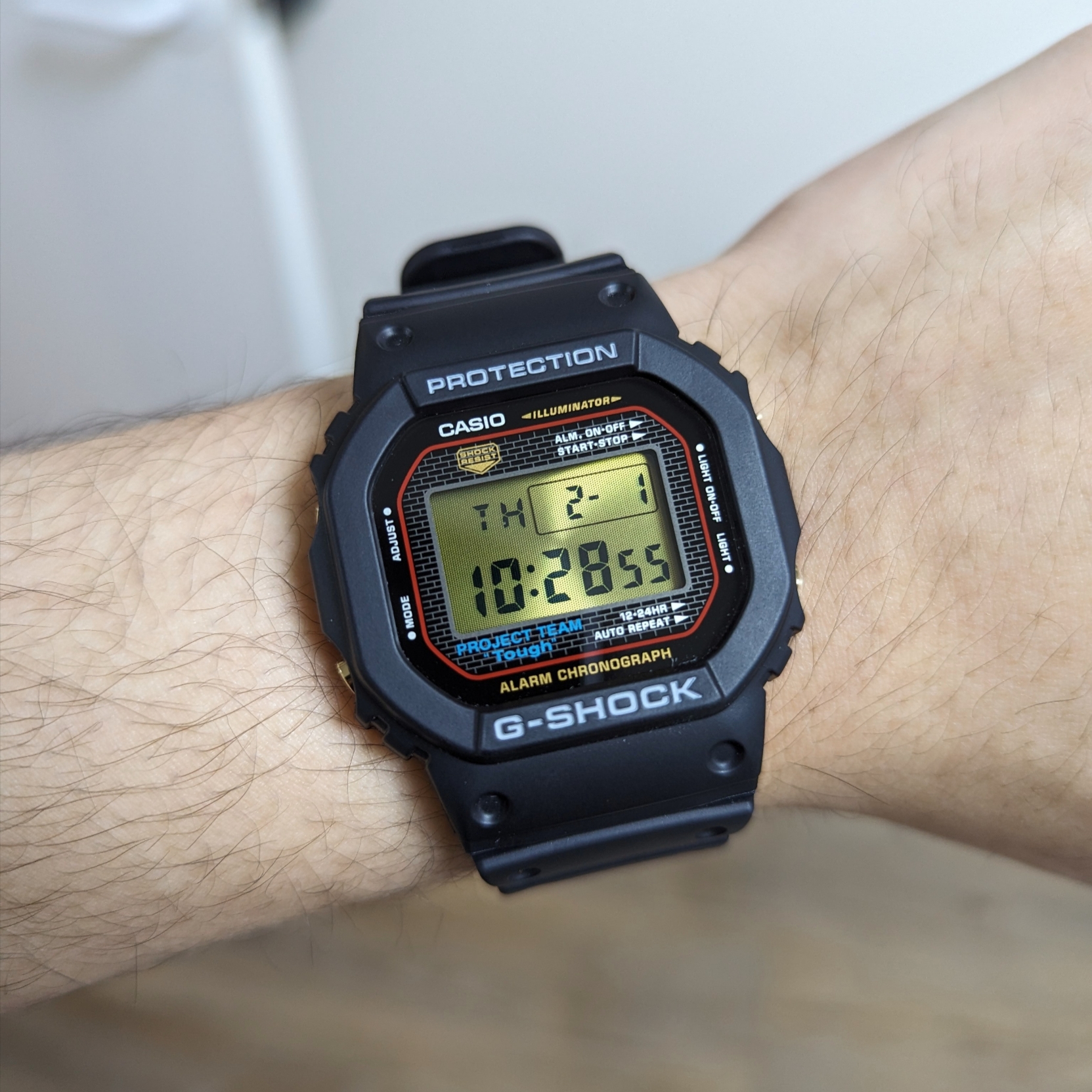 Casio G-Shock 40th Anniversary Recrystallized Series DW-5040PG-1 착용 스타일