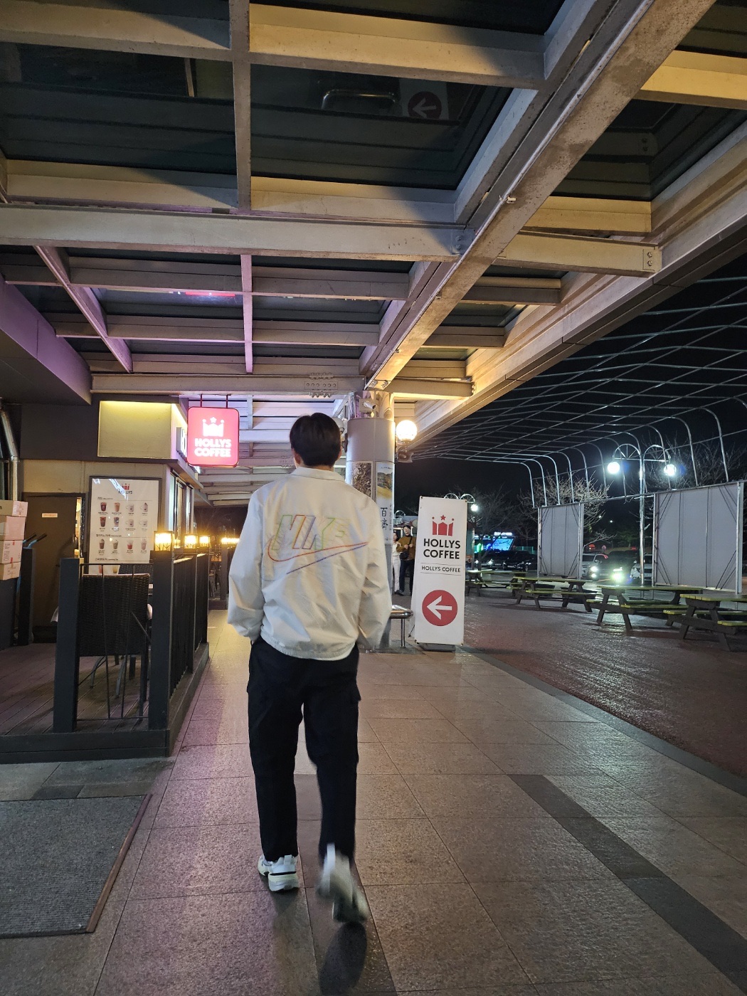 Nike V2K Run Summit White Metallic Silver, Nike NSW Club Full Zip Woven Jacket Phantom - Asia 착용 스타일 - 2