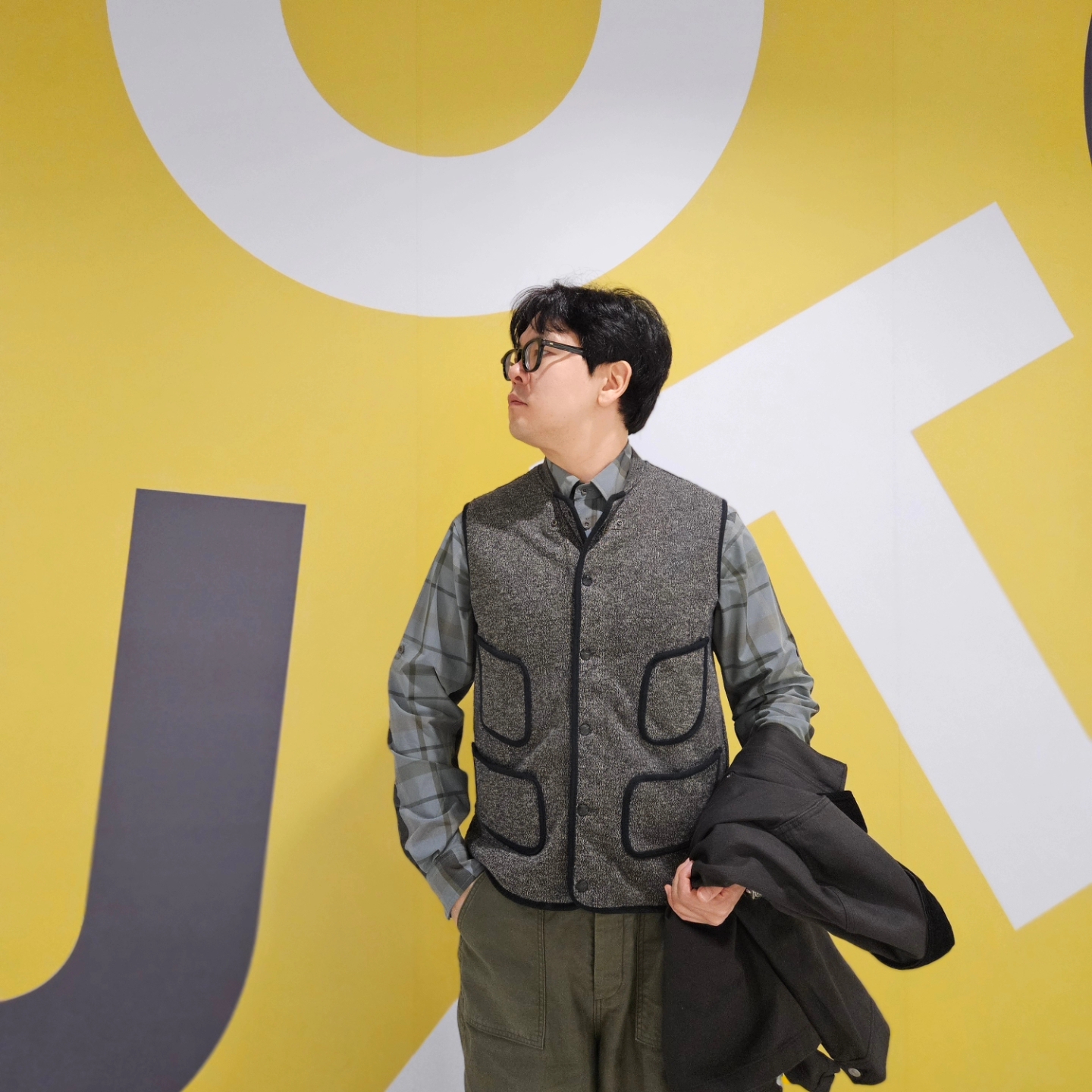 Kapital Beach Fleece Beach Vest Charcoal, Nike ACG Dri-Fit UV Devastation Trail Shirt Smoke Grey - Asia 착용 스타일 - 1