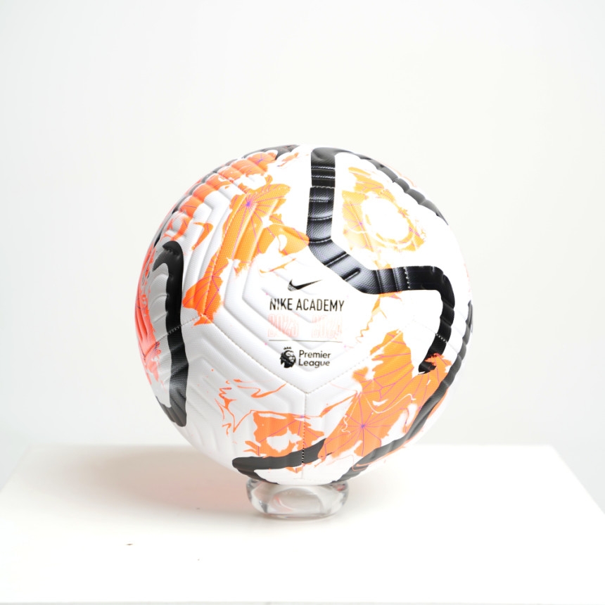 Nike Premier League 2023/24 Academy Football White Total Orange 착용 스타일 - 3