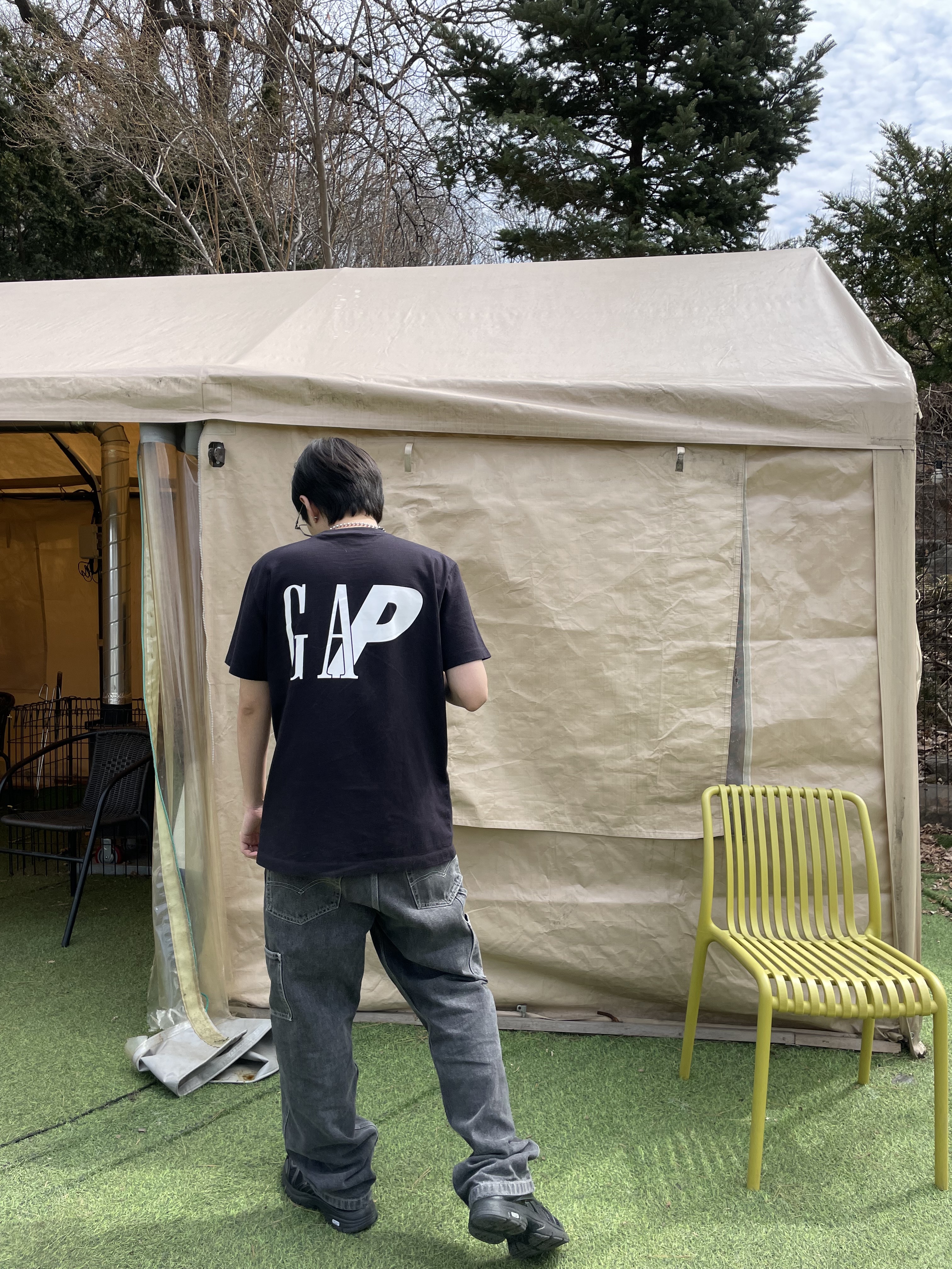 Palace x Gap T-Shirt Black - 24SS, (Kids) Palace x Gap T-Shirt Black - 24SS 착용 스타일 - 1
