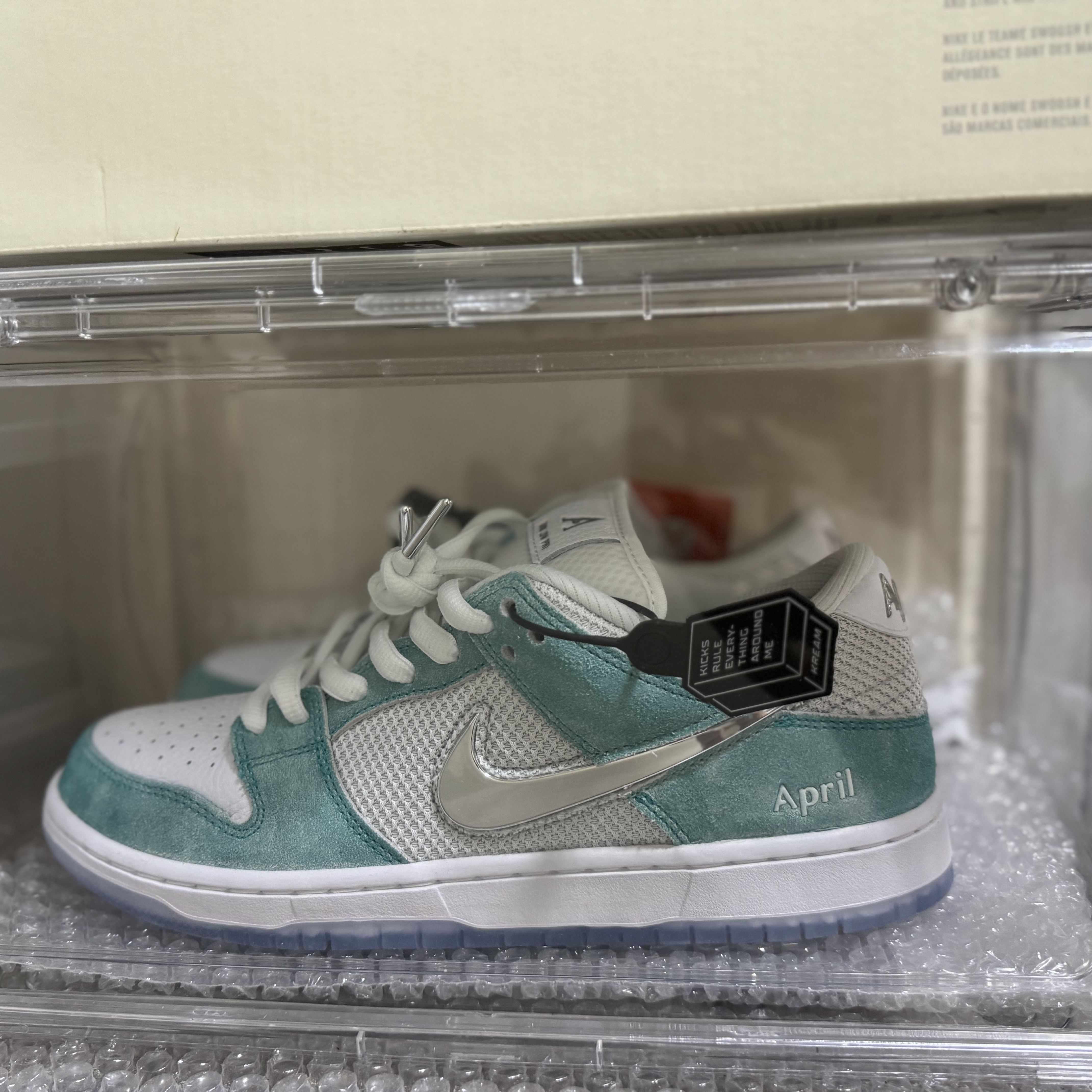 Nike x April Skateboards SB Dunk Low Pro QS Racer Blue Metallic Silver 착용 스타일 - 1
