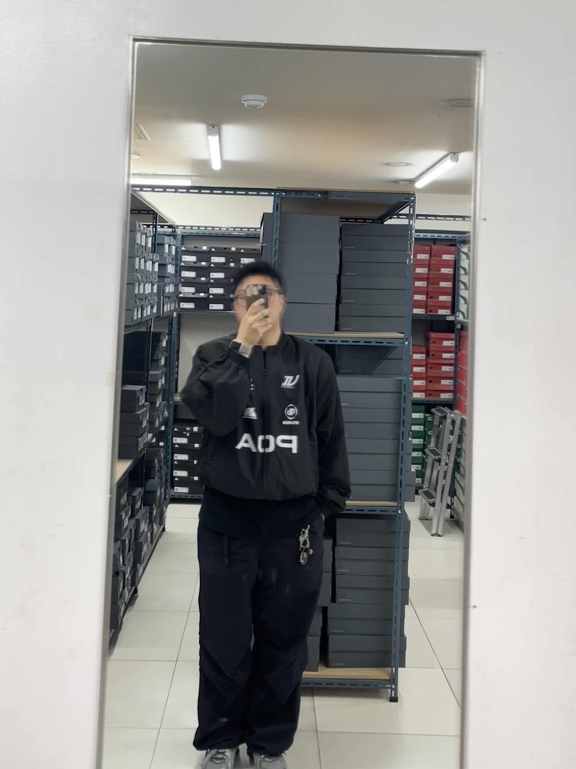 Undermycar Acer Padded Shoulder Crop Blouson Ebony - 23FW, Asics Gel-Quantum Kinetic Mid Grey Pure Silver 착용 스타일