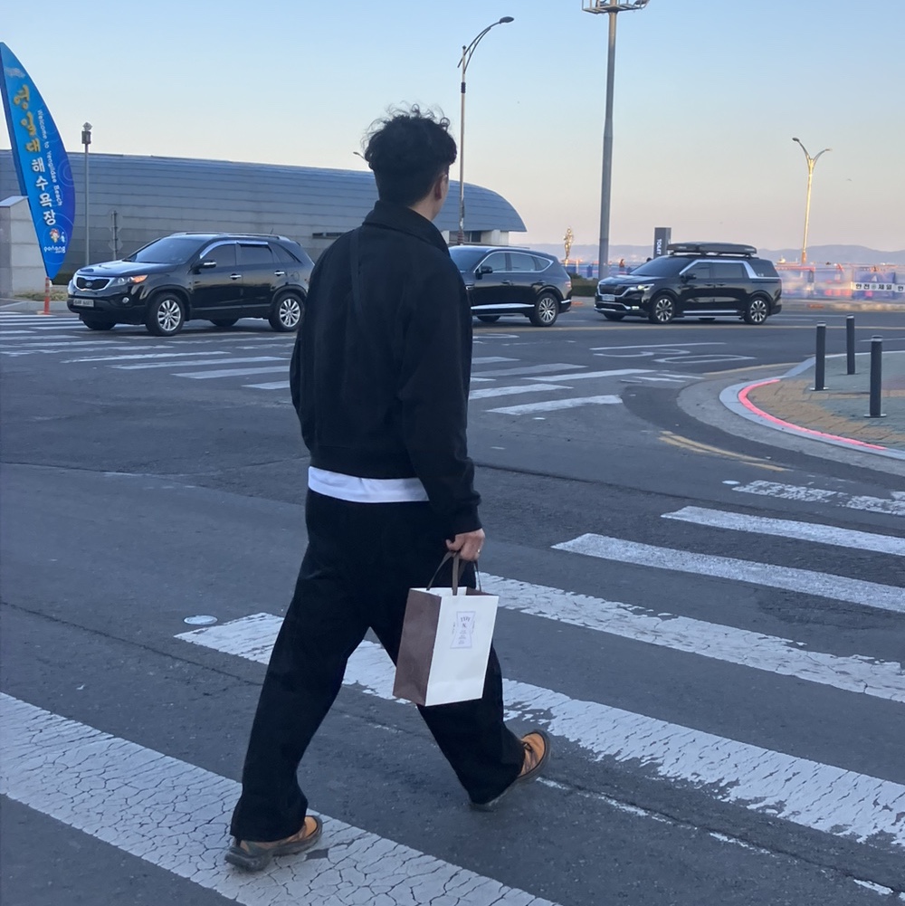 Salomon XT-6 Expanse 75th Anniversary Golden Oak Acorn 착용 스타일