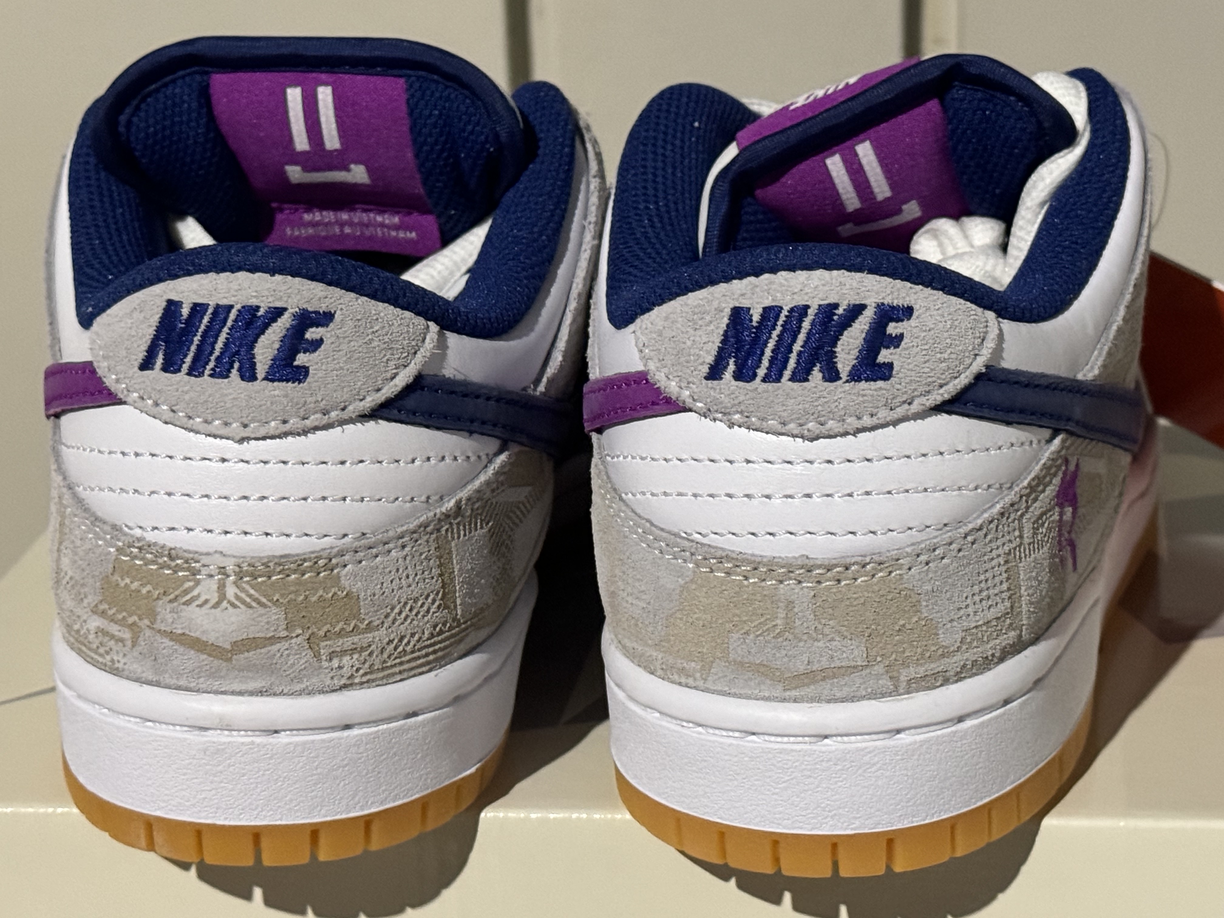 Nike x Rayssa Leal SB Dunk Low PRM Pure Platinum Vivid Purple 착용 스타일