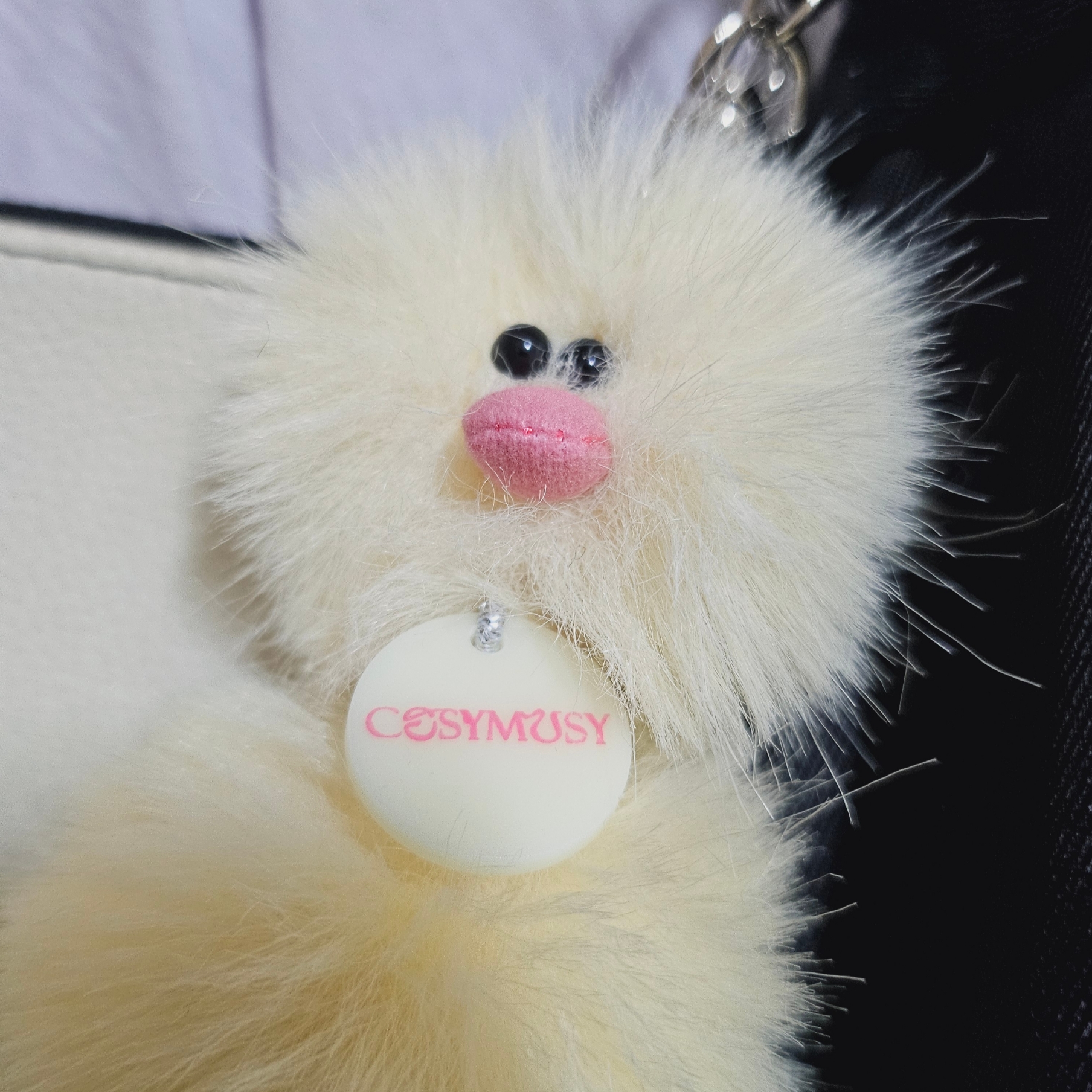 Cosymosy Mini Bird Bird Keyring Lemon 착용 스타일