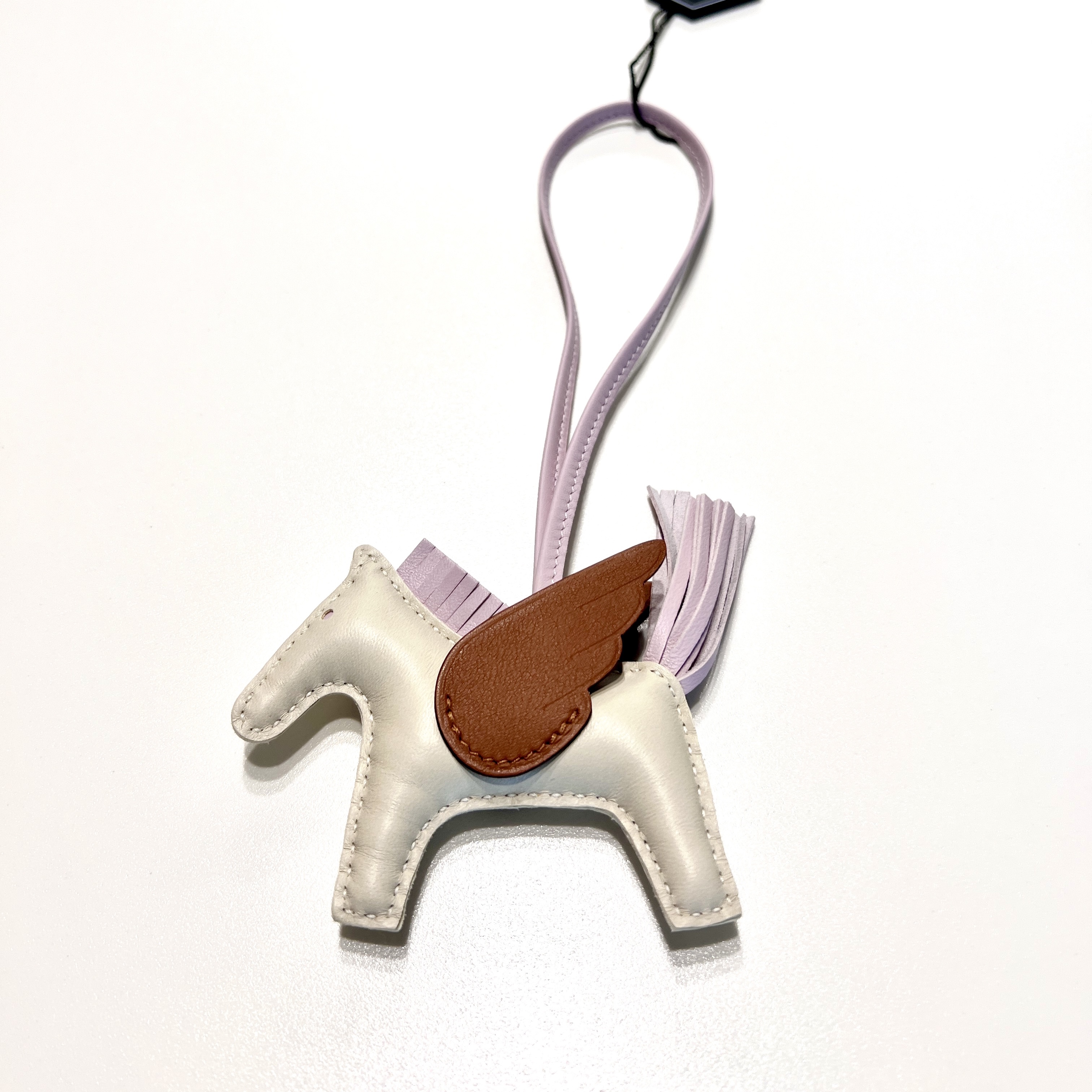 Hermes Rodeo Pegase PM Charm Milo Swift & Craie Gold Mauve Sylvestre 착용 스타일 - 1