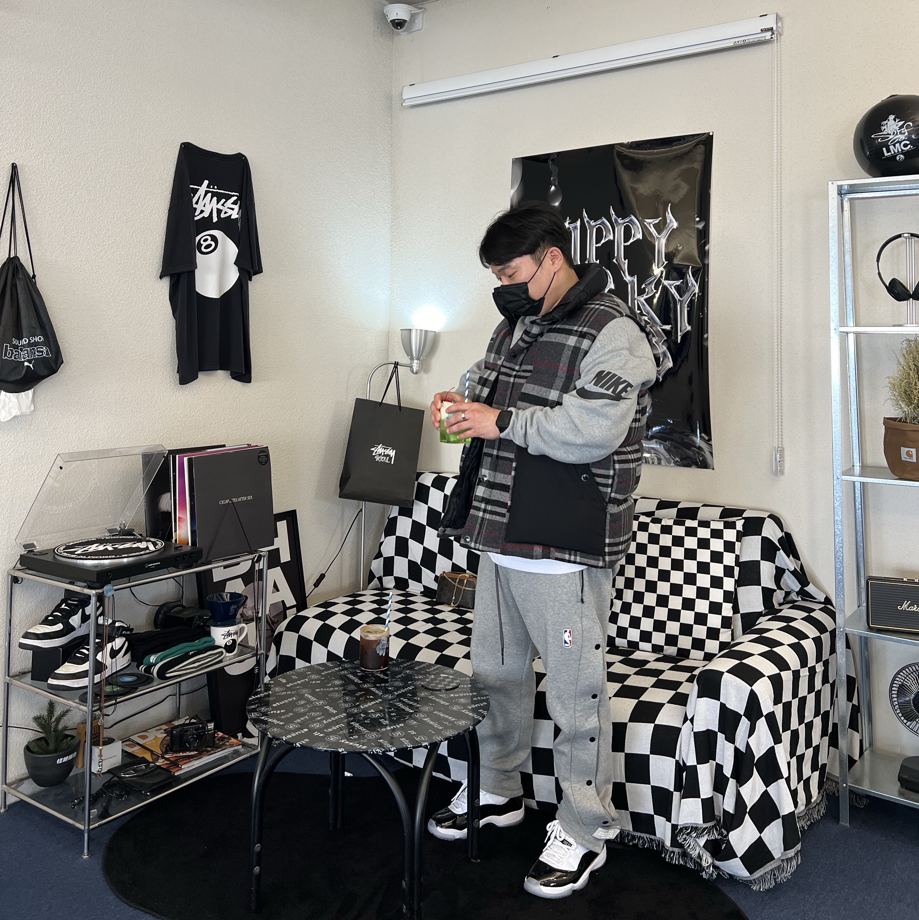 Nike x Fear of God NRG Tear Away Pants Dark Grey Heather, Nike x Fear Of God NRG Crew Sweatshirt 착용 스타일