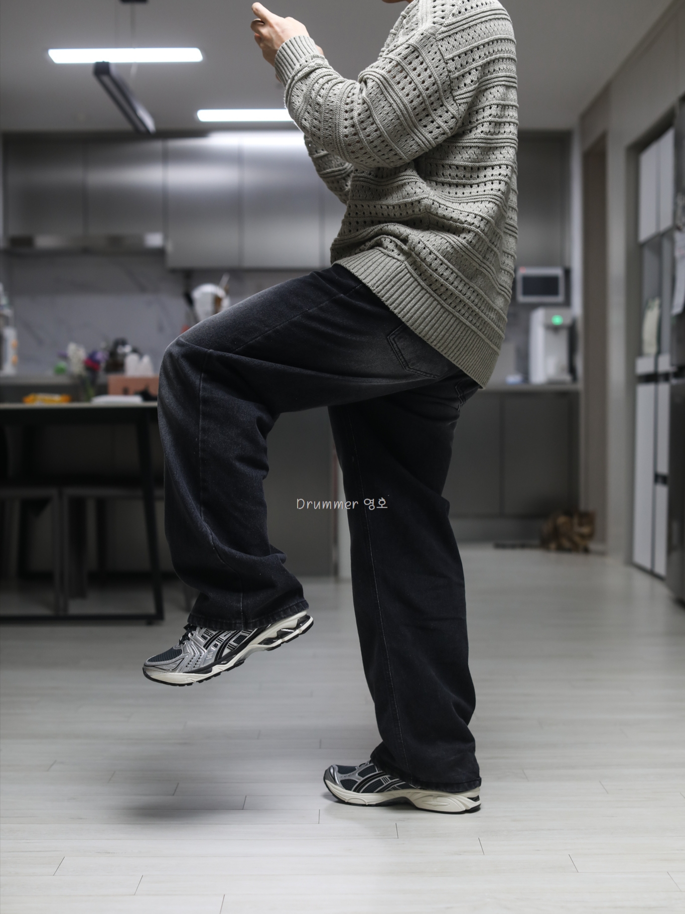 Asics Unlimited Gel-Kayano 14 Carrier Grey Black 착용 스타일 - 1