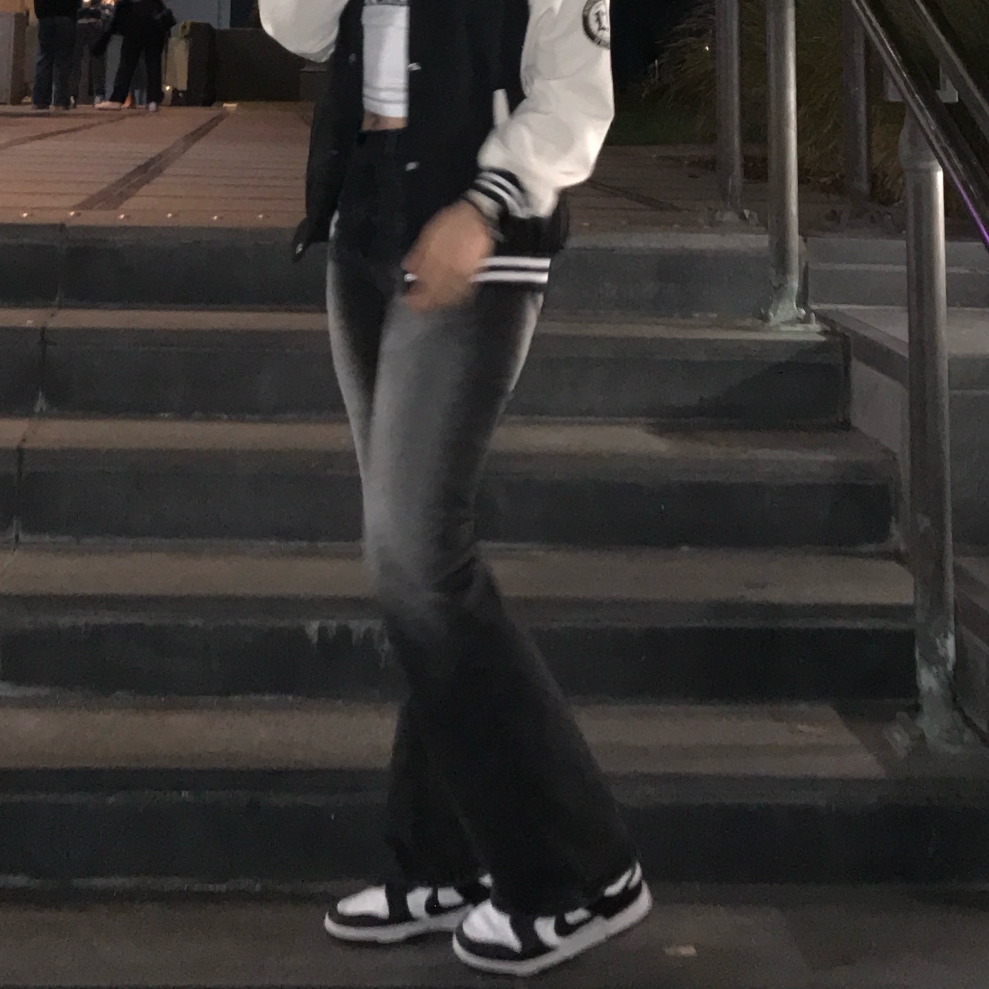 Nike Dunk Low Retro Black, Jansport Superbreak Plus Backpack Black 착용 스타일 - 2