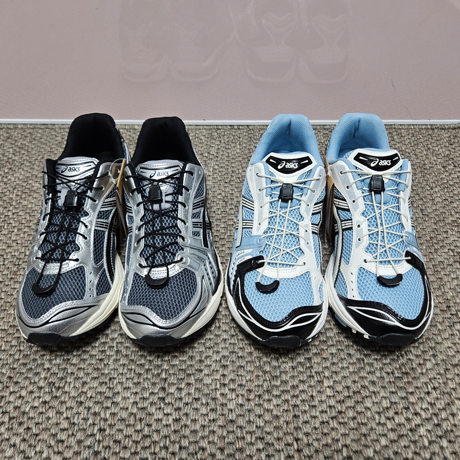 Asics Unlimited Gel-Kayano 14 Carrier Grey Black, Asics Unlimited Gel-Kayano 14 Mist Cream 착용 스타일 - 3