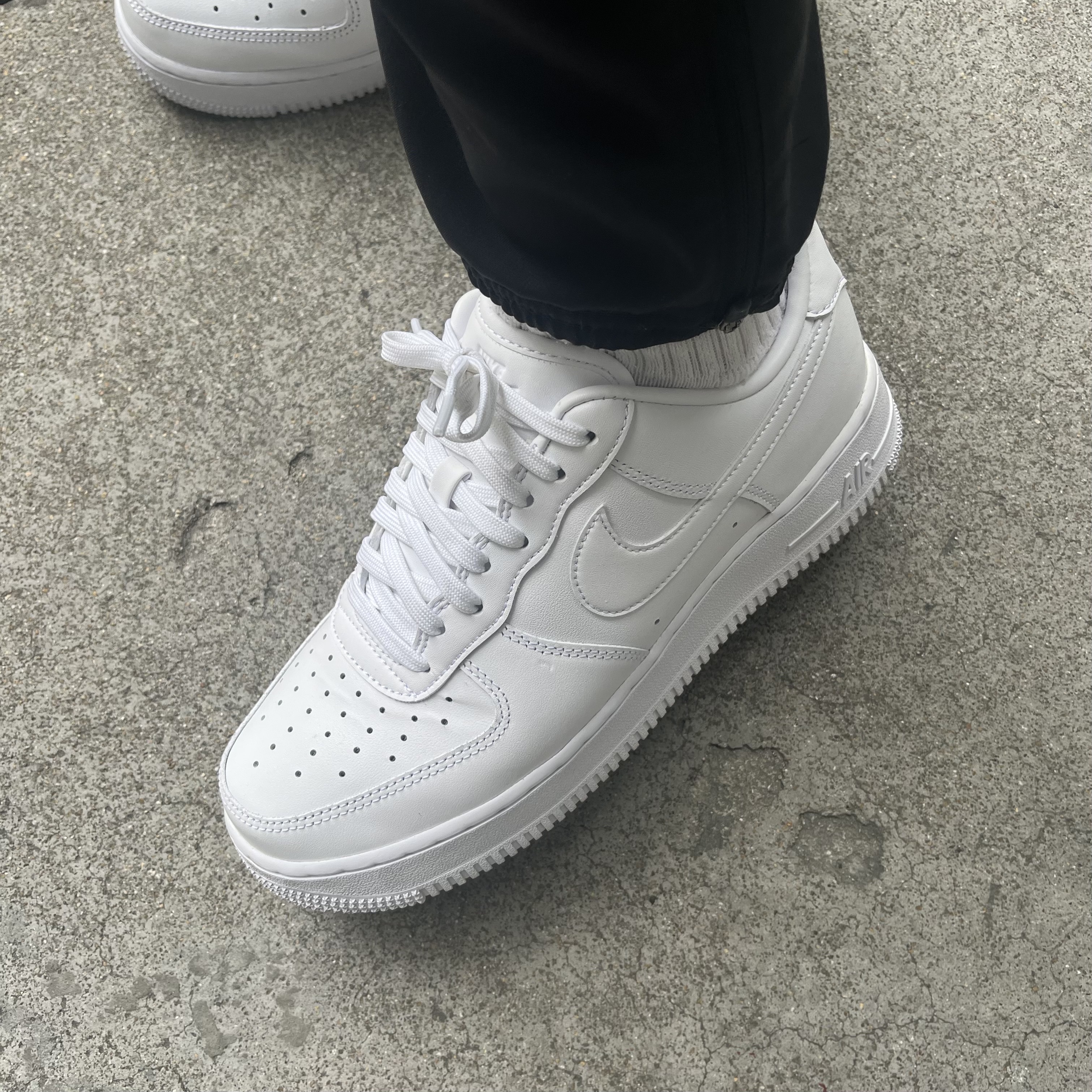 Nike Air Force 1 '07 Fresh White 착용 스타일
