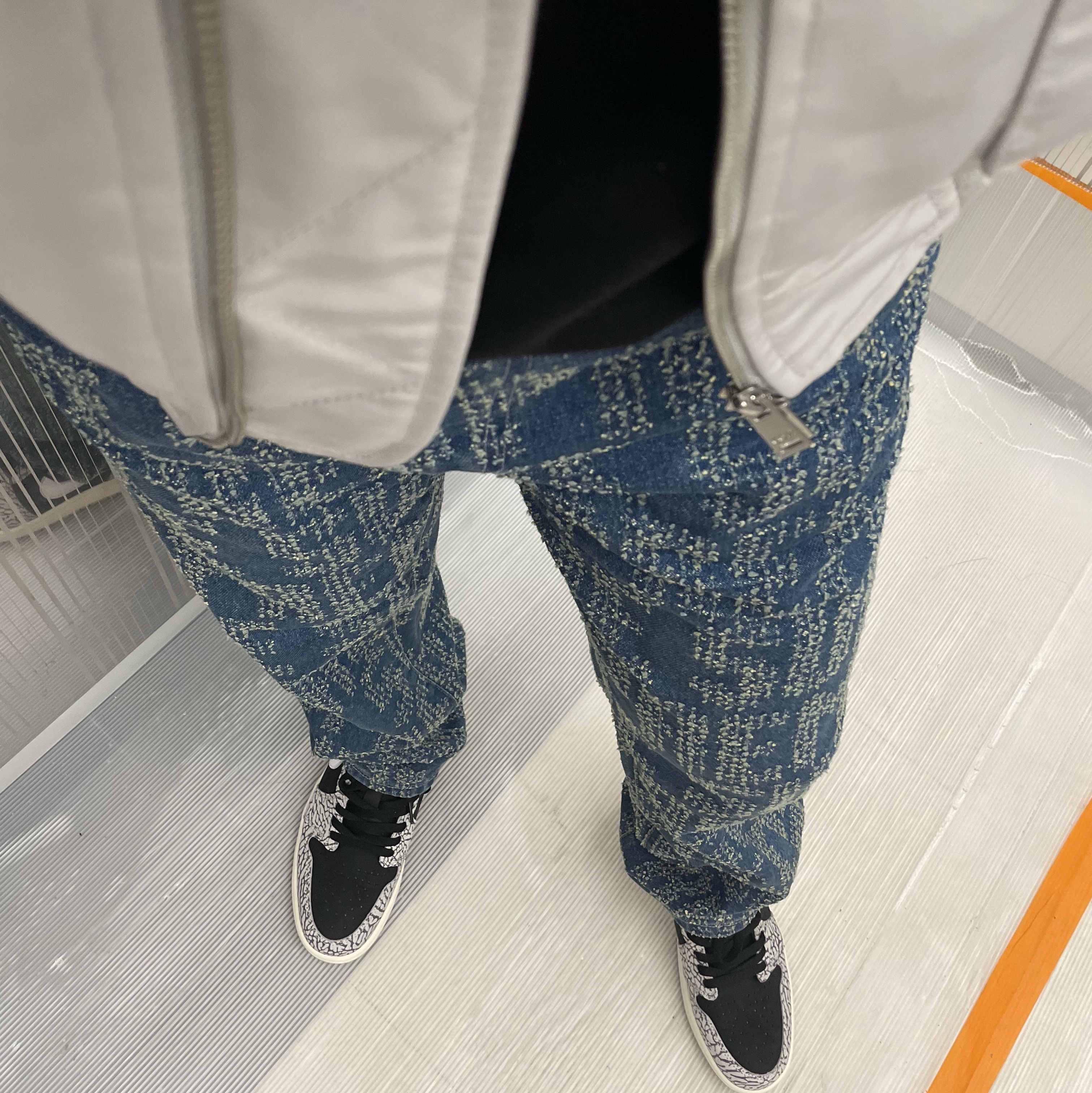 Jordan 1 Retro Low OG Black Cement, Supreme Needle Punch Regular Jean Washed Blue - 23FW 착용 스타일 - 4