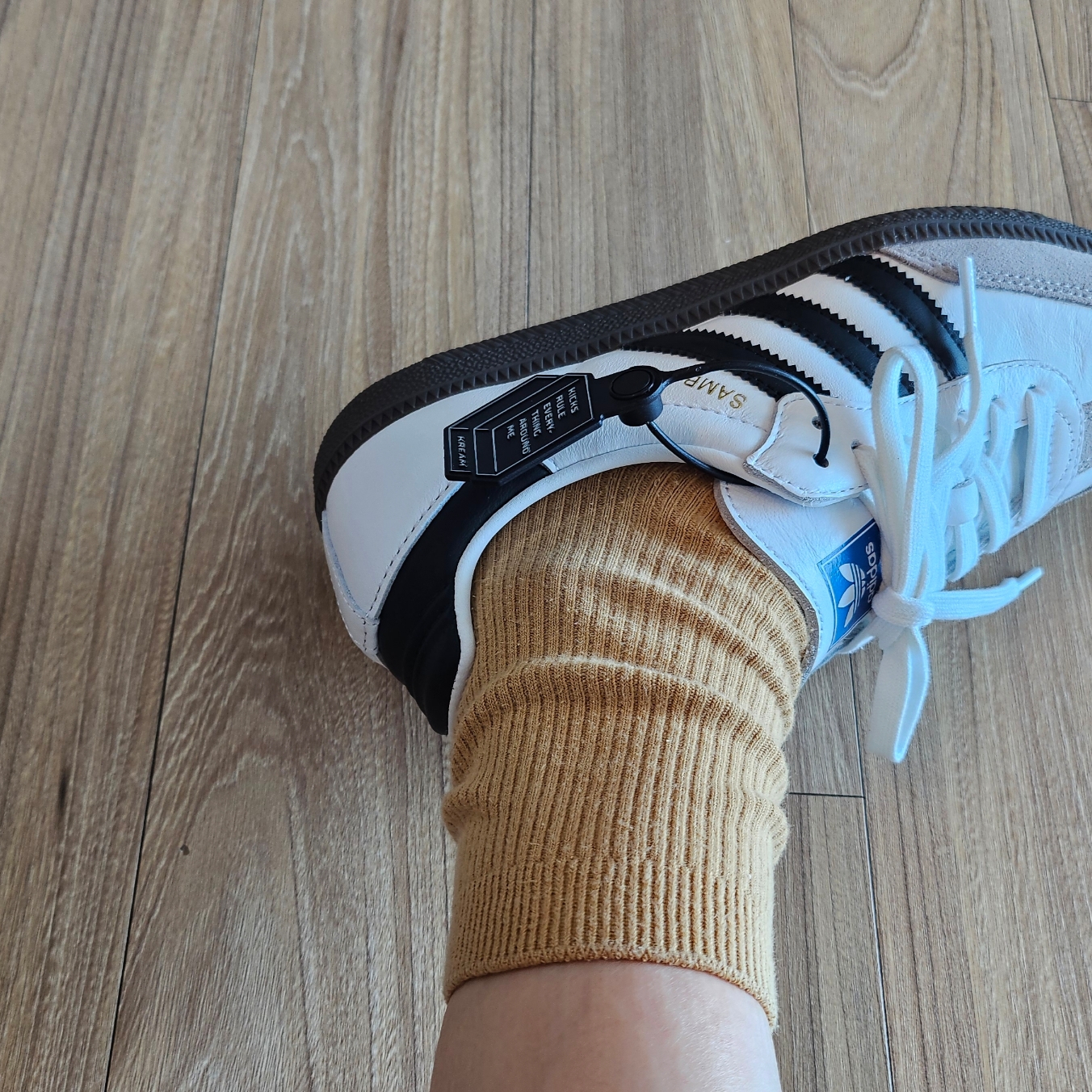 Adidas Samba OG Cloud White 착용 스타일