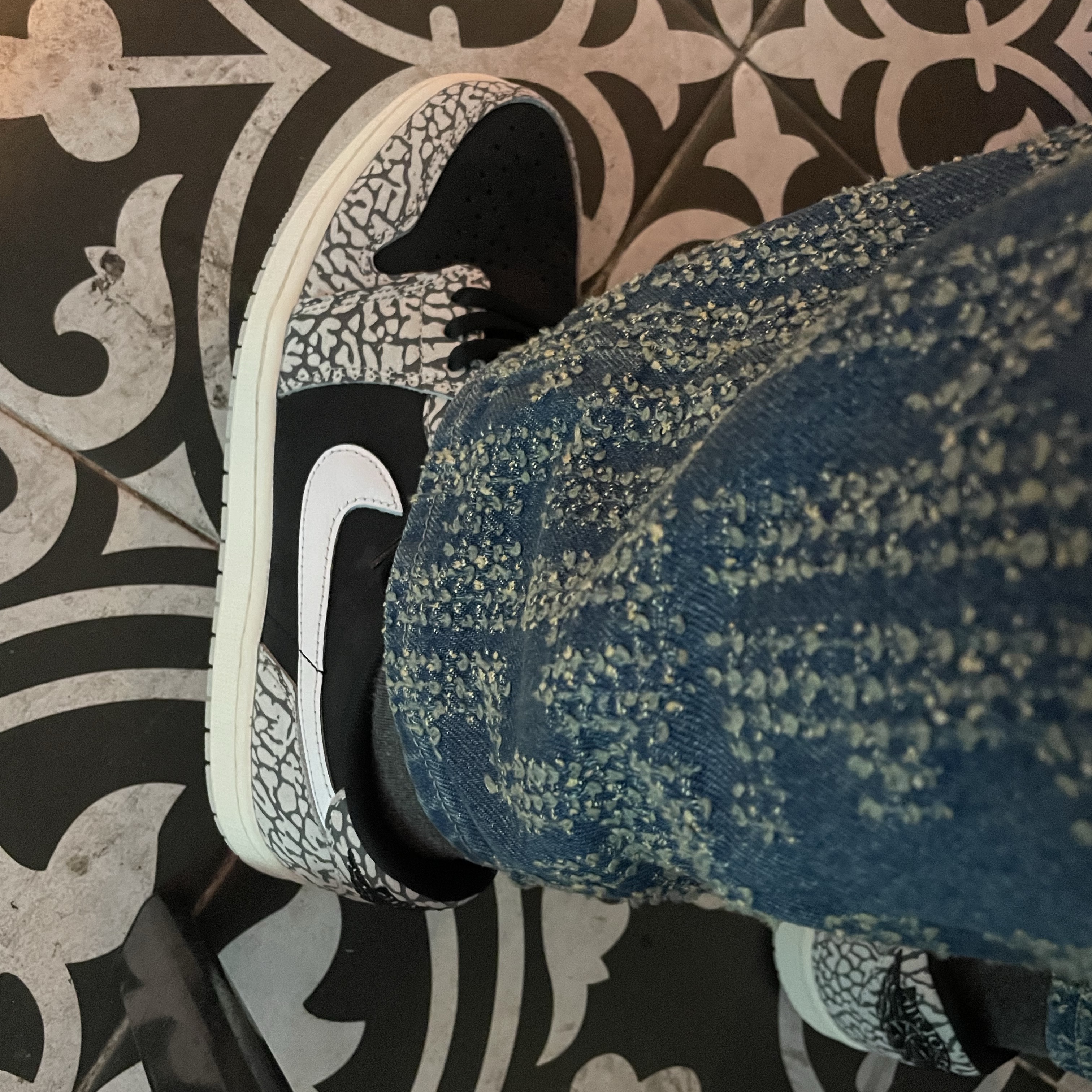 Jordan 1 Retro Low OG Black Cement, Supreme Needle Punch Regular Jean Washed Blue - 23FW 착용 스타일 - 1