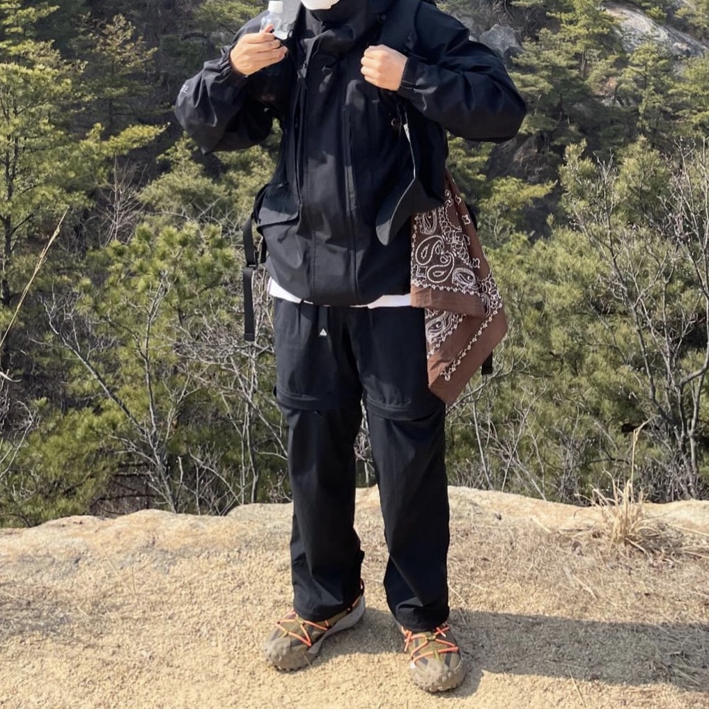 Nike ACG Gore-Tex Jacket Black Anthracite, Nike ACG Zip-Off Trail Pants Black - Asia 착용 스타일