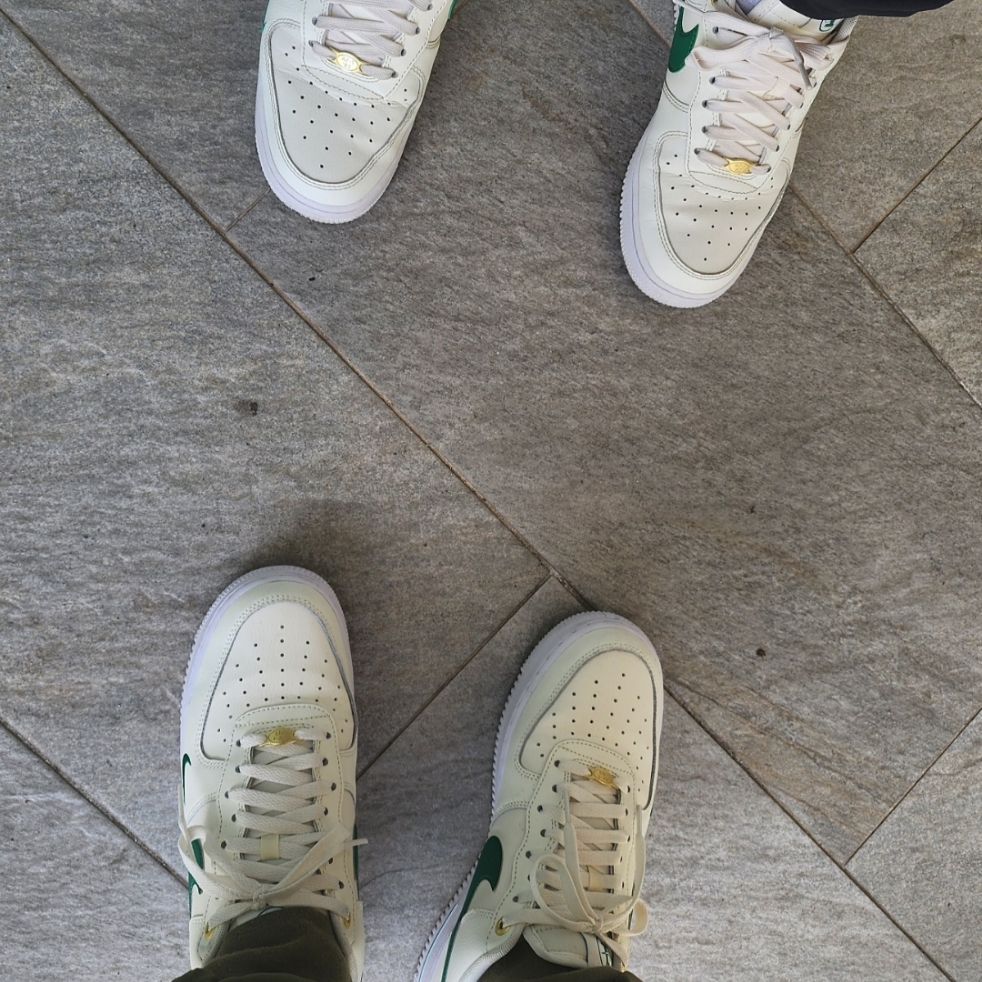 Nike Air Force 1 '07 LV8 40th Anniversary Join Forces Sail Malachite 착용 스타일 - 3