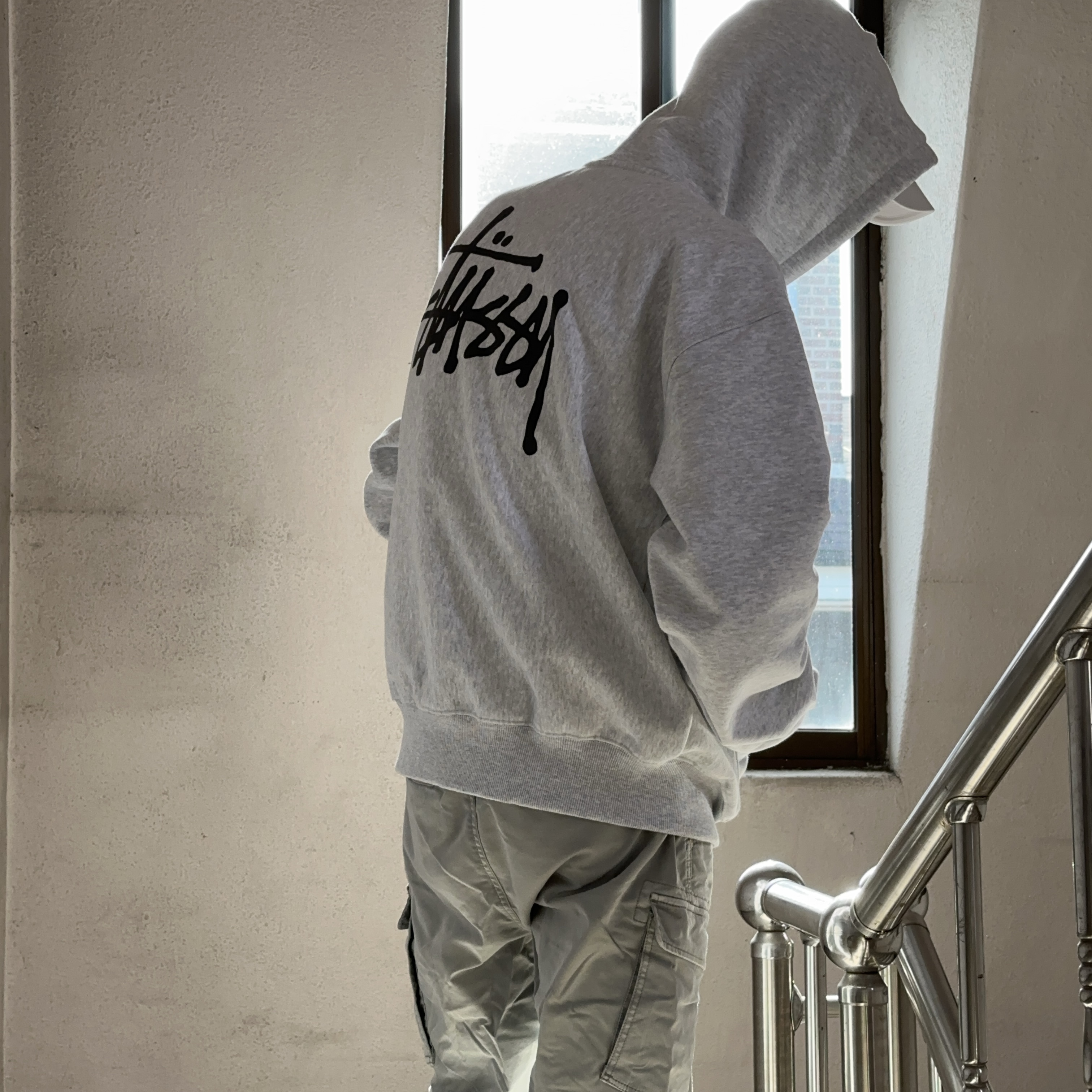 Stussy Basic Stussy Zip Hoodie Ash Heather 2023 착용 스타일 - 6