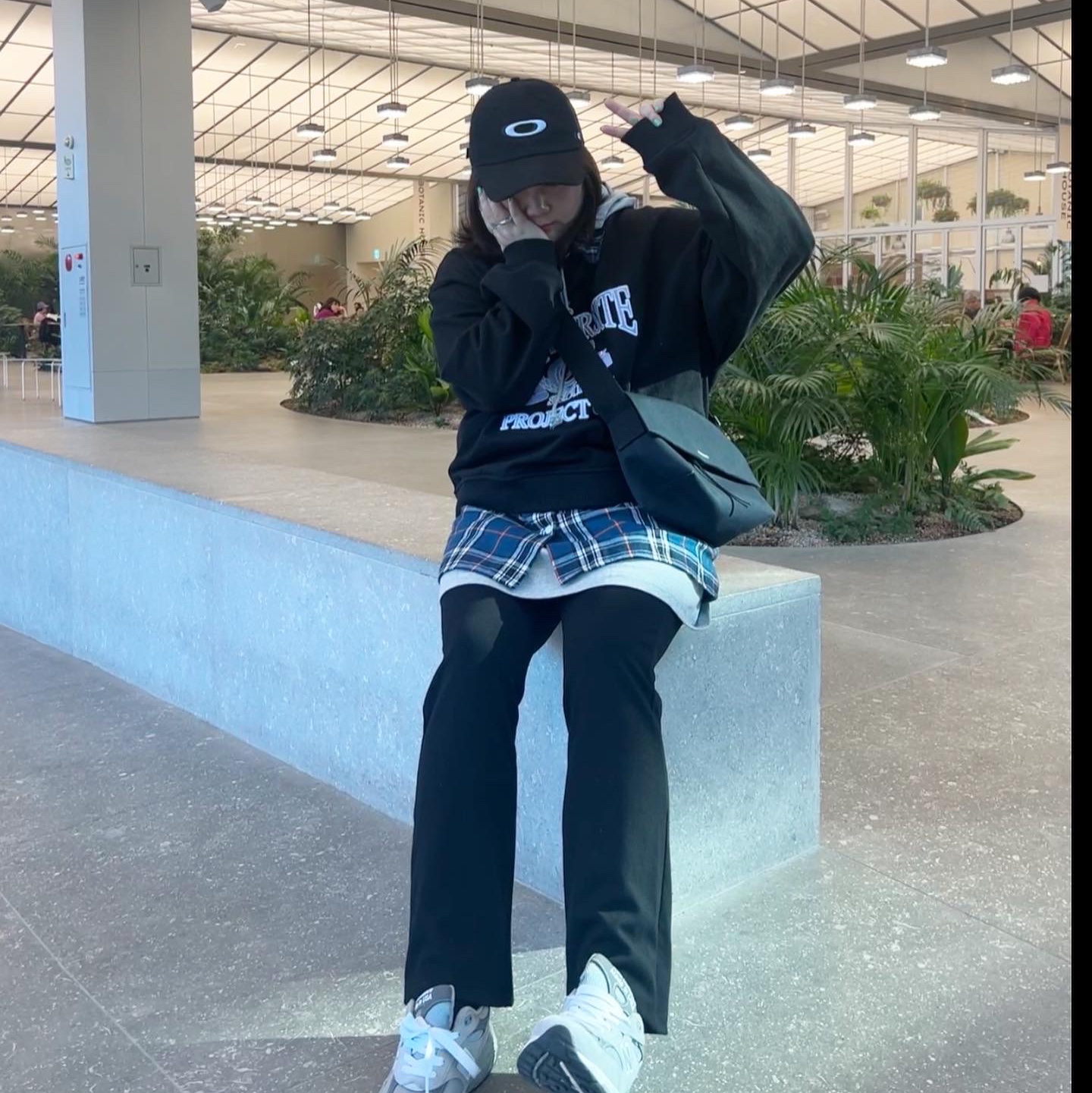 Project G/R 3 Layered Top Black, (W) New Balance 993 Made in USA Grey - D Wide 착용 스타일 - 3