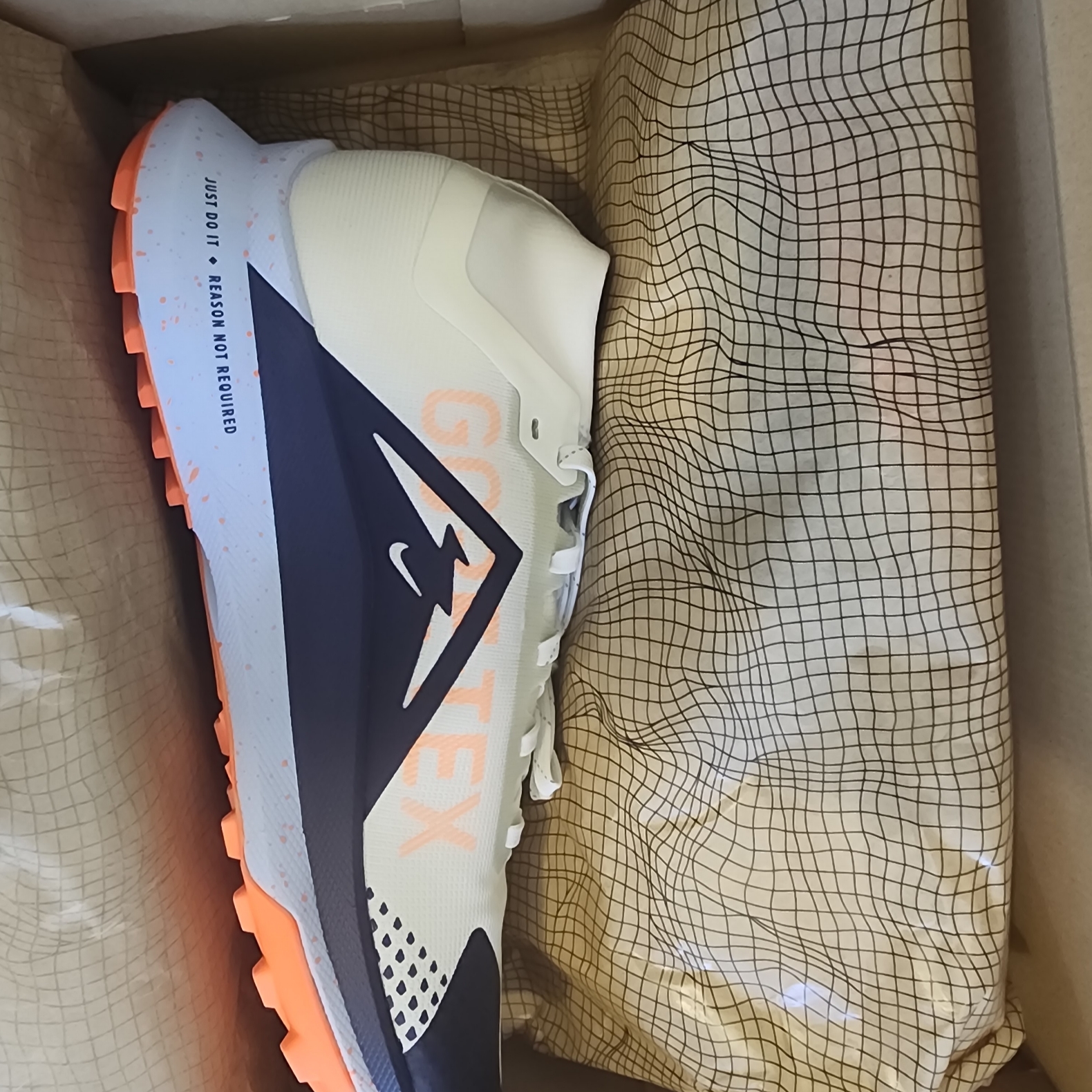Nike React Pegasus Trail 4 Gore-Tex Sea Glass Purple Ink 착용 스타일 - 3