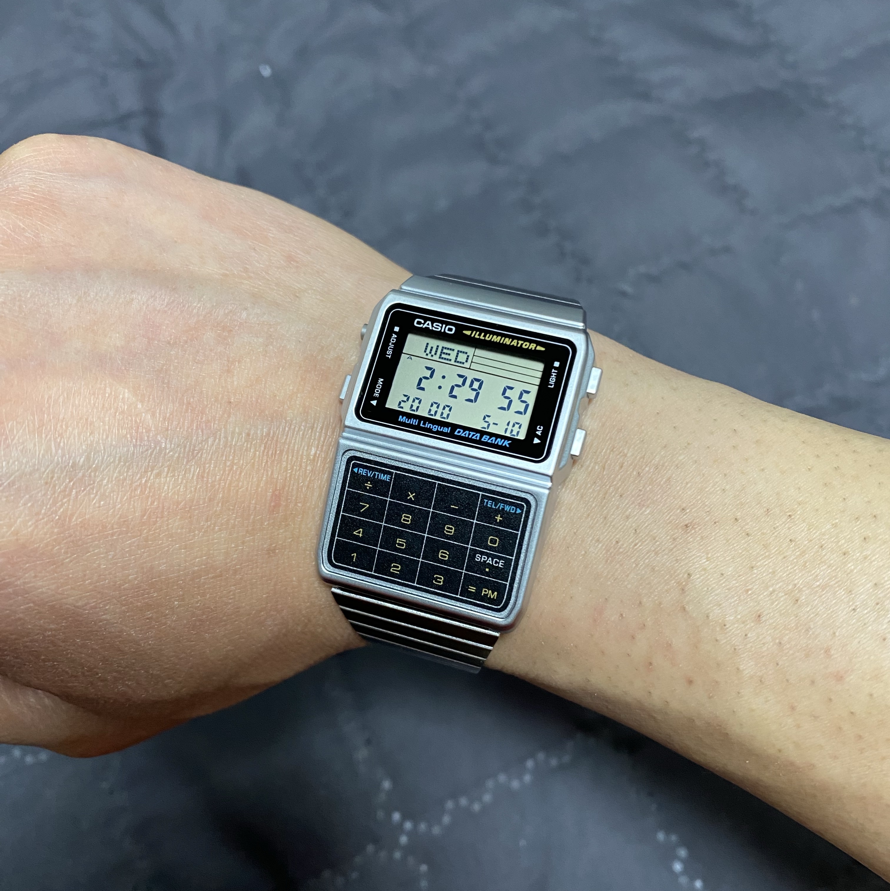Casio DBC-611-1DF 착용 스타일