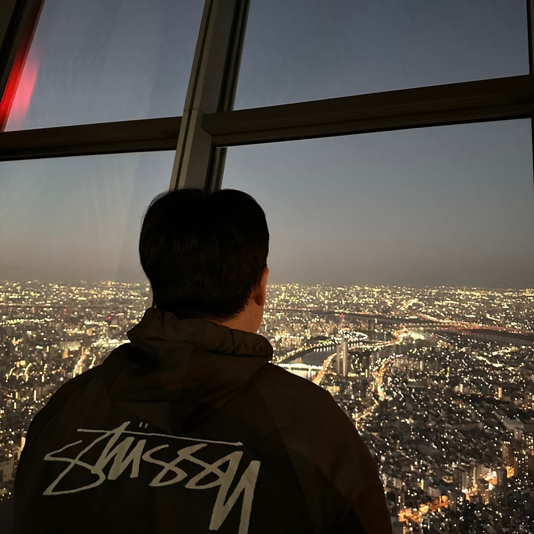 Stussy Wave Dye Beach Shell Jacket Black 착용 스타일