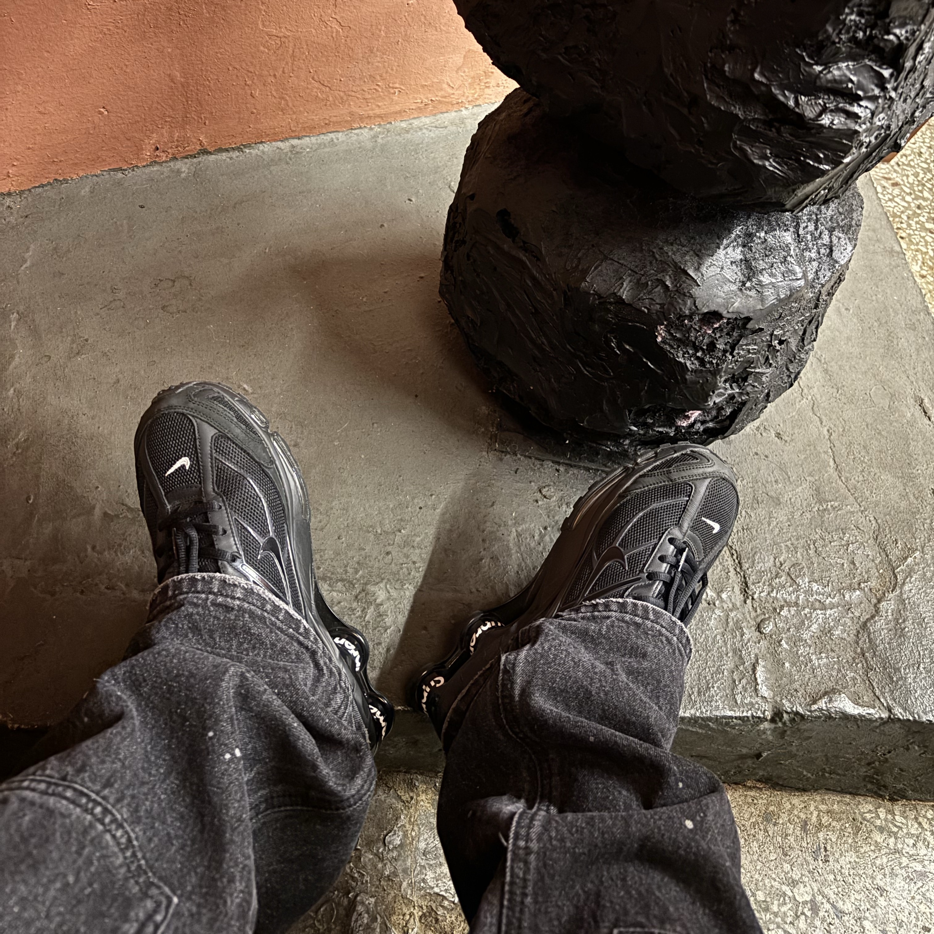 Nike x Supreme Shox Ride 2 SP Black 착용 스타일