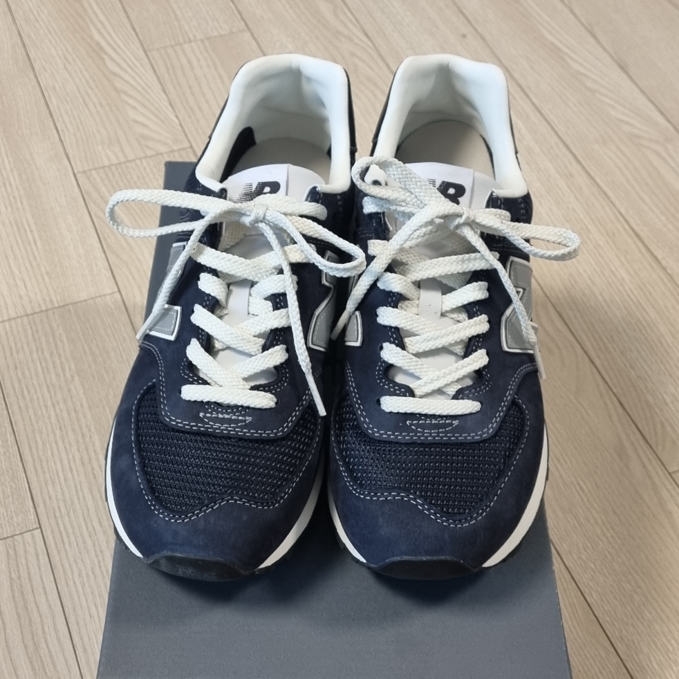 New Balance x Pottery 574 Premium Hard Navy 착용 스타일 - 3