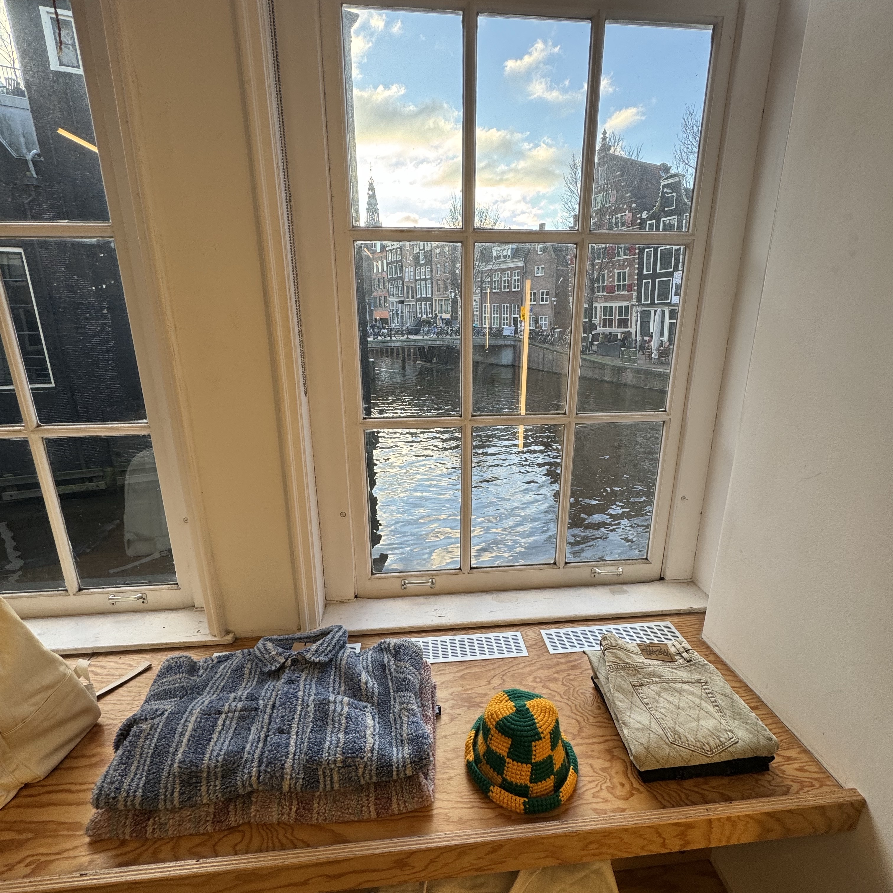 Stussy Sport Melton Varsity Jacket Oatmeal 착용 스타일 - 3