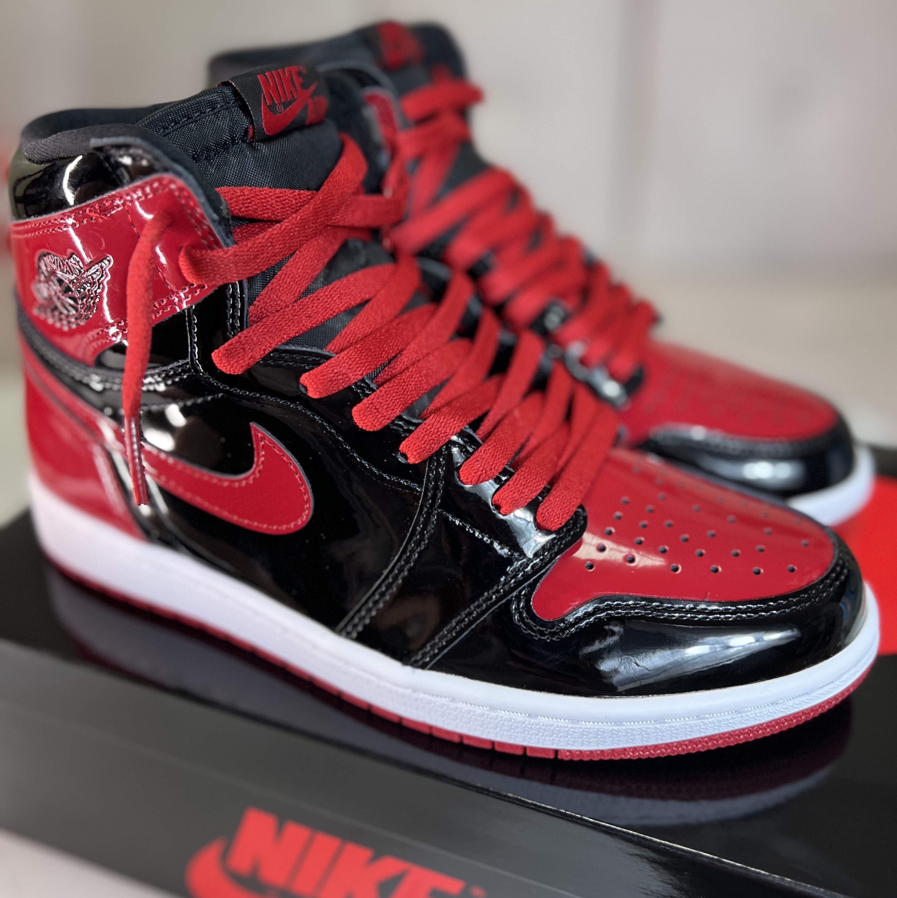 Jordan 1 Retro High OG Patent Bred 착용 스타일