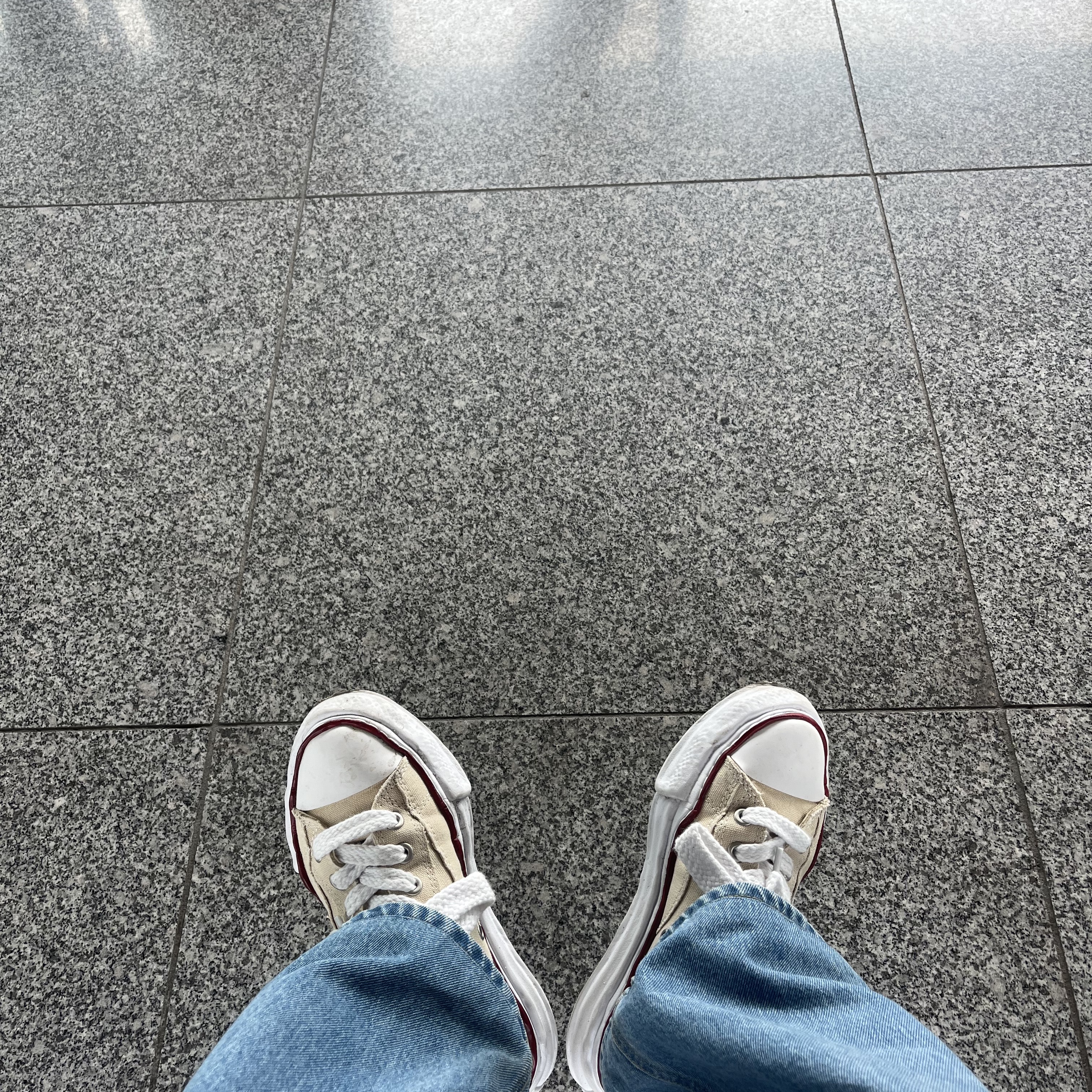Maison Mihara Yasuhiro Peterson OG Sole Canvas Low-top Sneakers Natural 착용 스타일