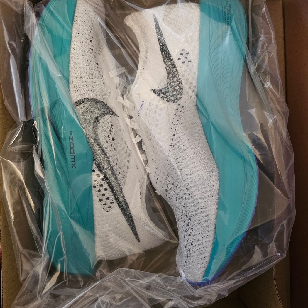 Nike ZoomX Vaporfly Next% 3 White Deep Jungle 착용 스타일 - 1