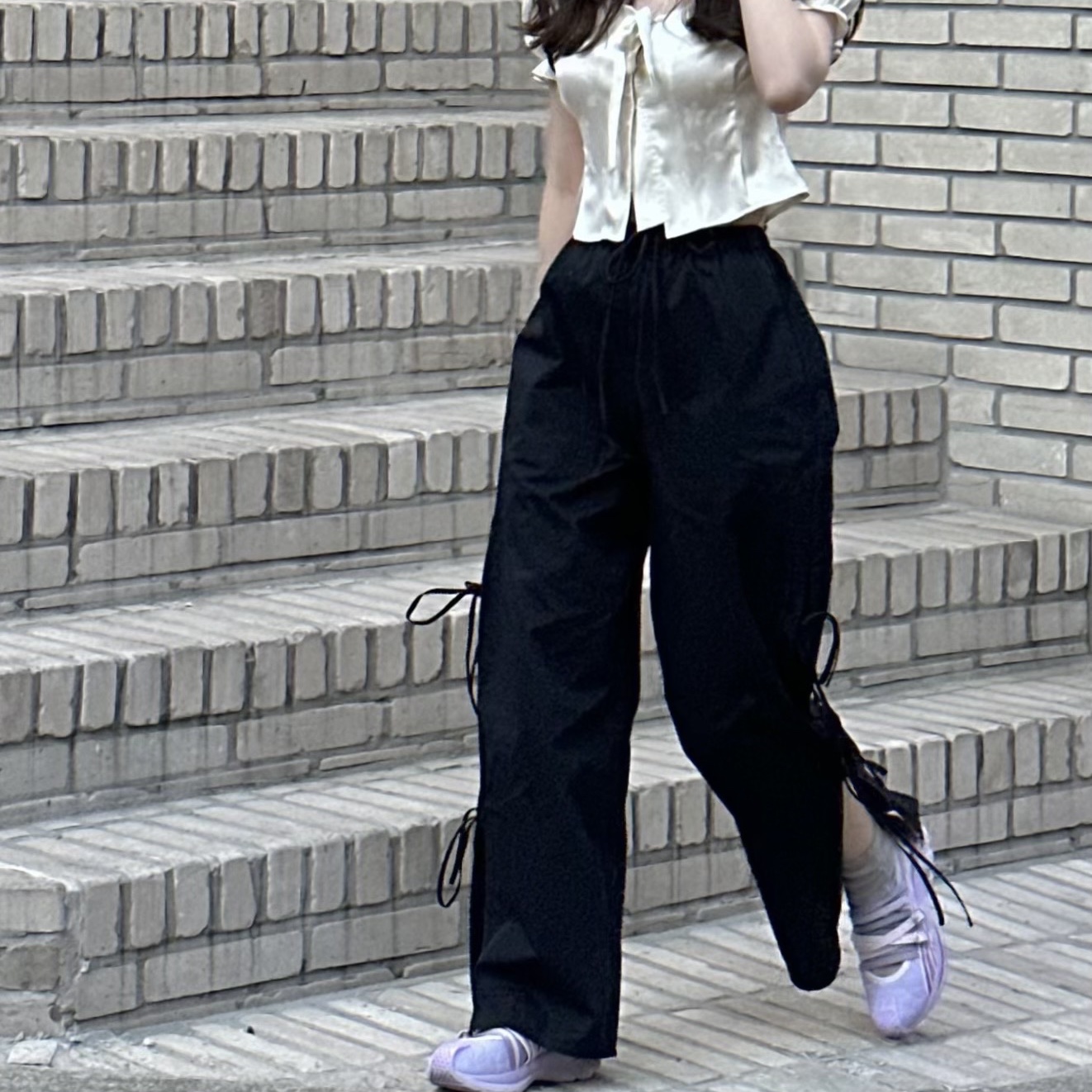 (W) Asics x Kiko Kostadinov x Heaven by Marc Jacobs Gel-Lokros Vapor Cosmos 착용 스타일 - 2