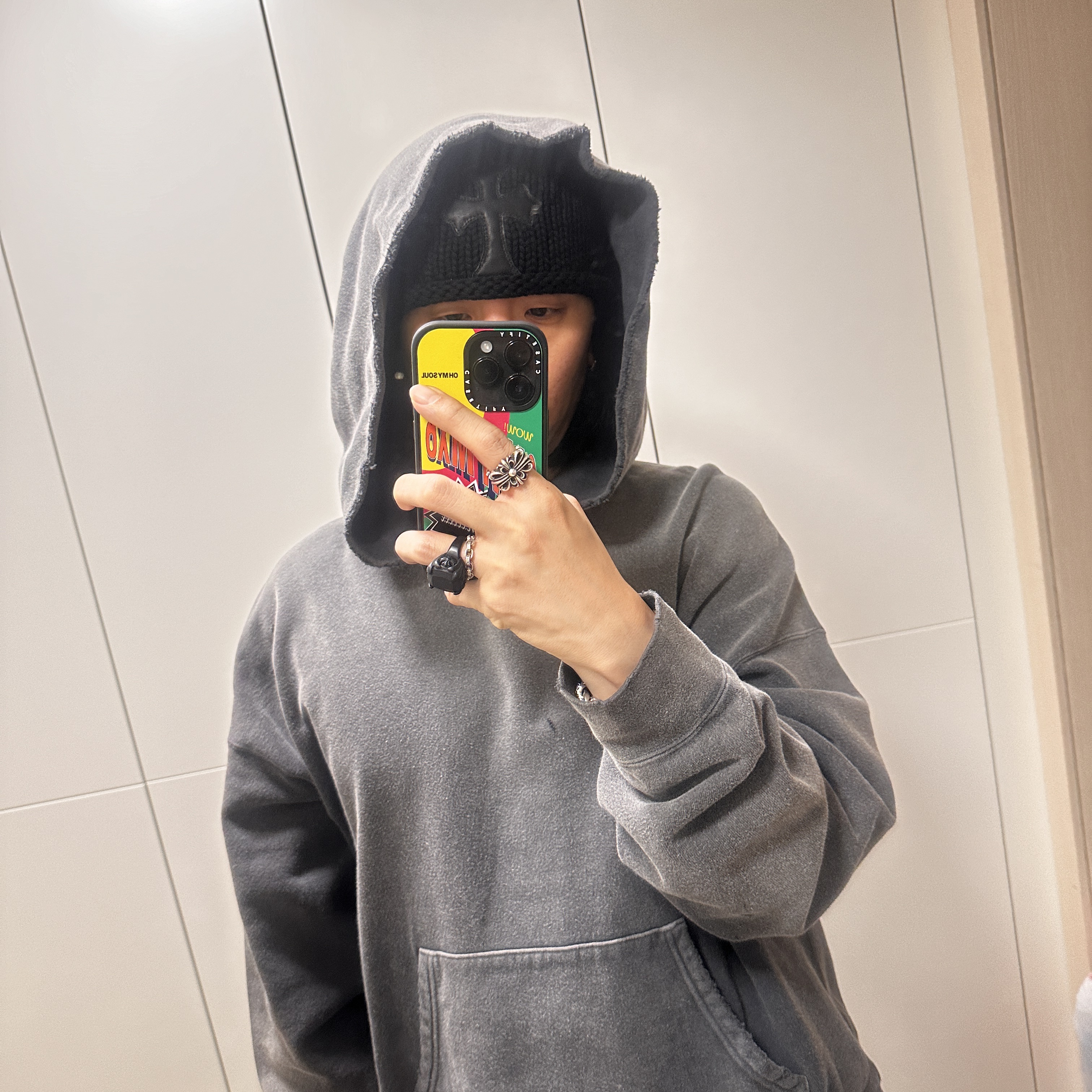 Chrome Hearts Cross Leather Patch Cashmere Beanie Black, Chrome Hearts Silichrome Cock & Tail Ring Black - 2022/2023 착용 스타일